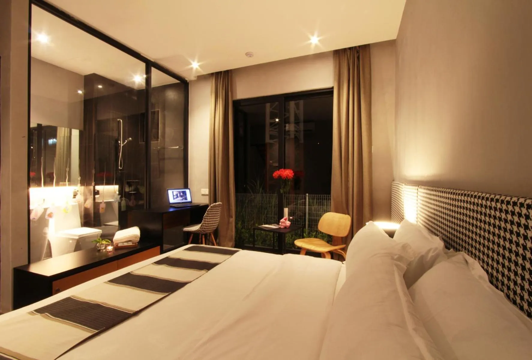 Bedroom, Bed in Villa Lot 1638