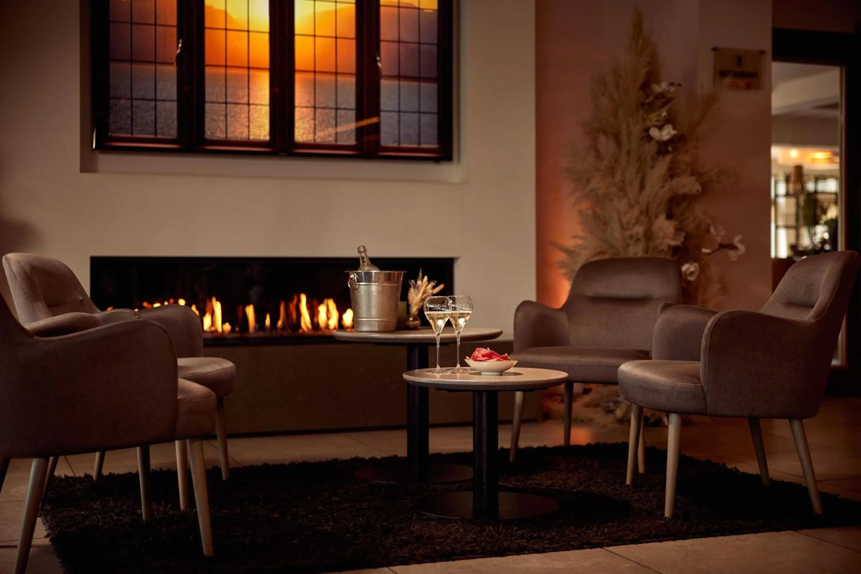 Living room in Van der Valk Hotel Dennenhof