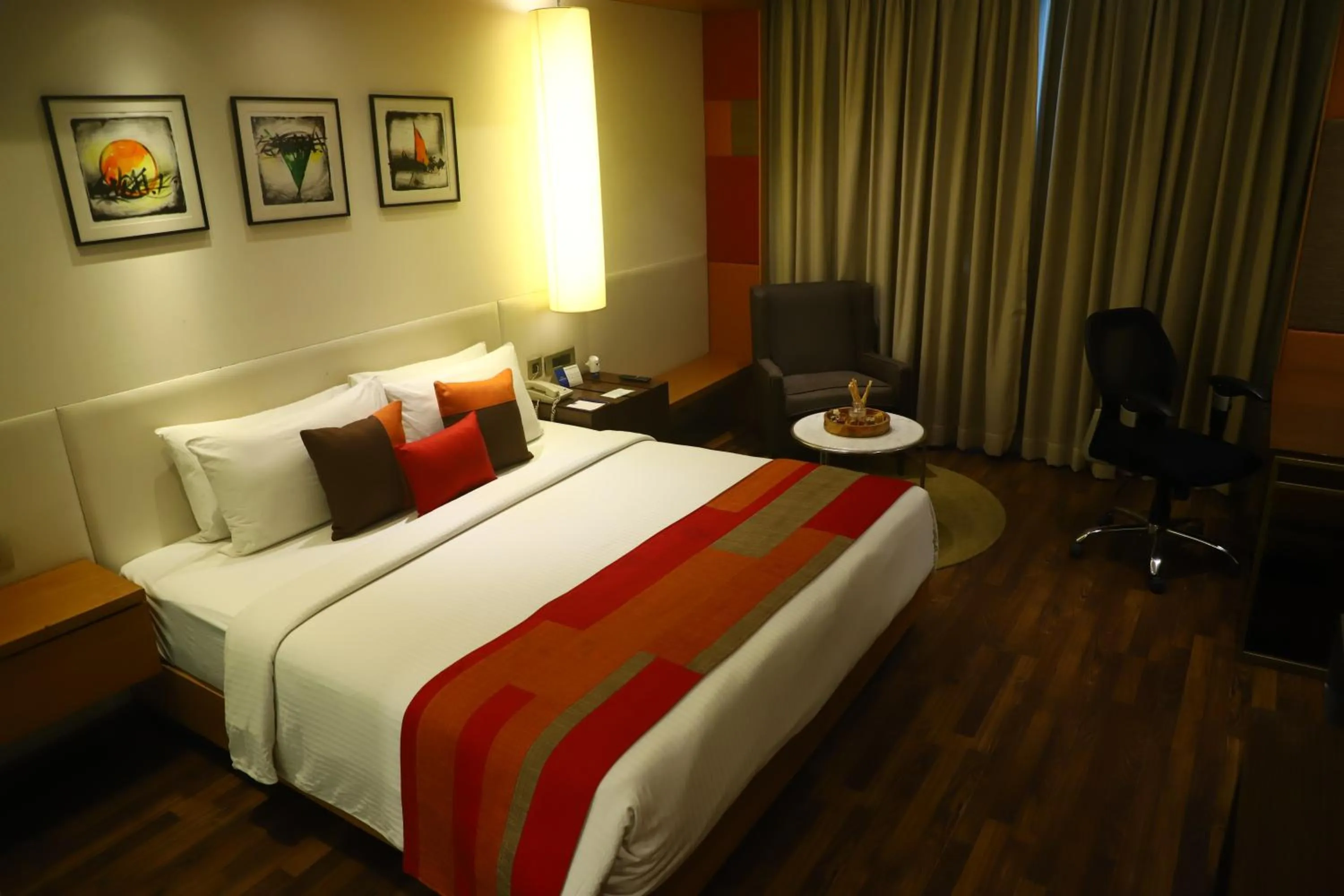 Bed in Deventure Sarovar Portico Kapashera, New Delhi