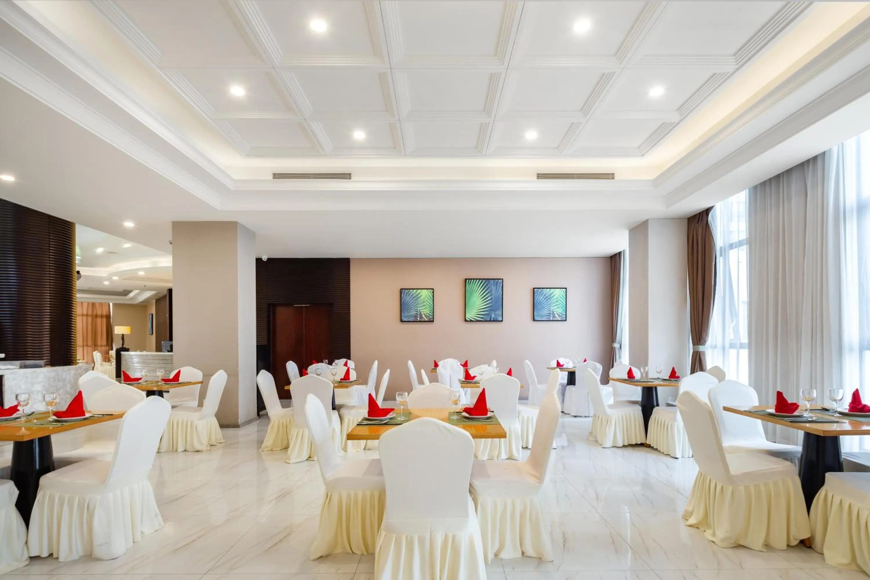 Restaurant/places to eat, Banquet Facilities in Paxton Vacances Hotel & Suite Sanya