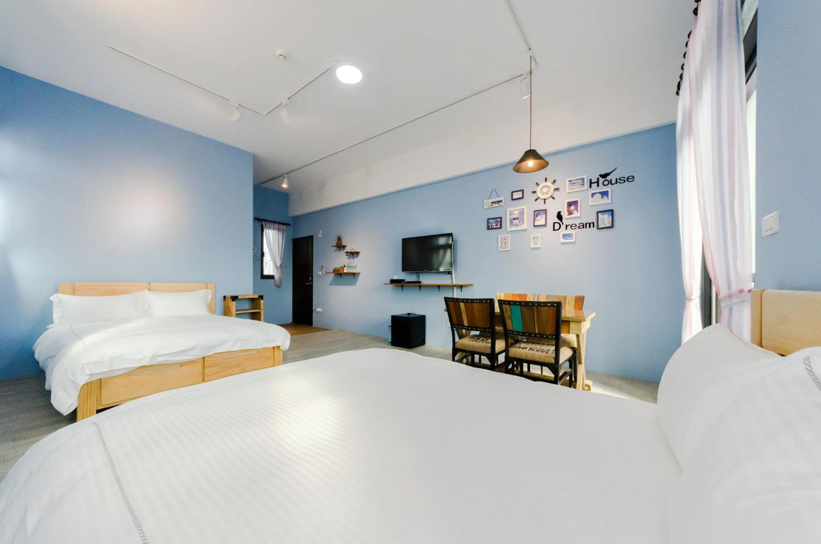 Bed in Sea breeze Inn