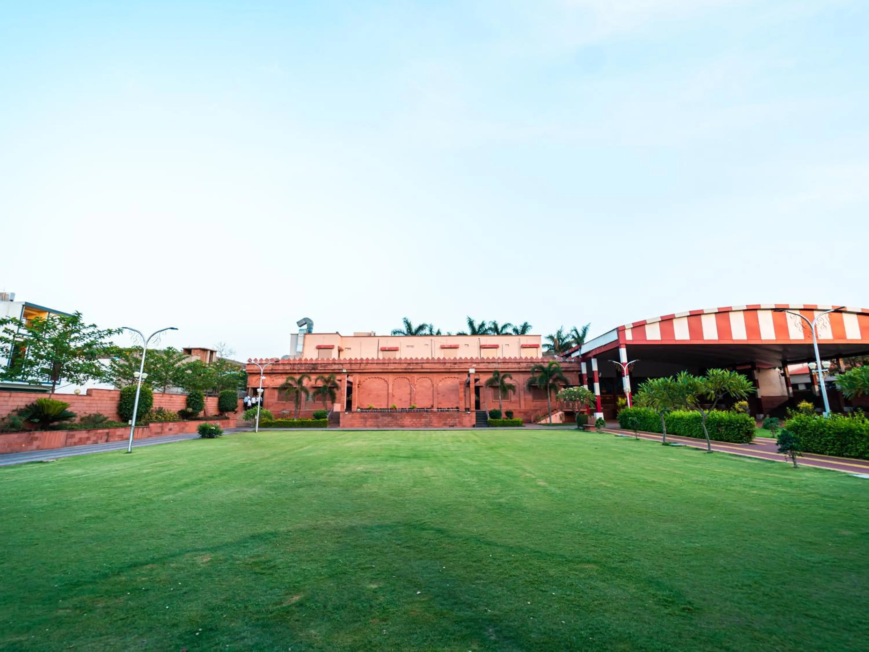 Garden in Hotel Royal Palace