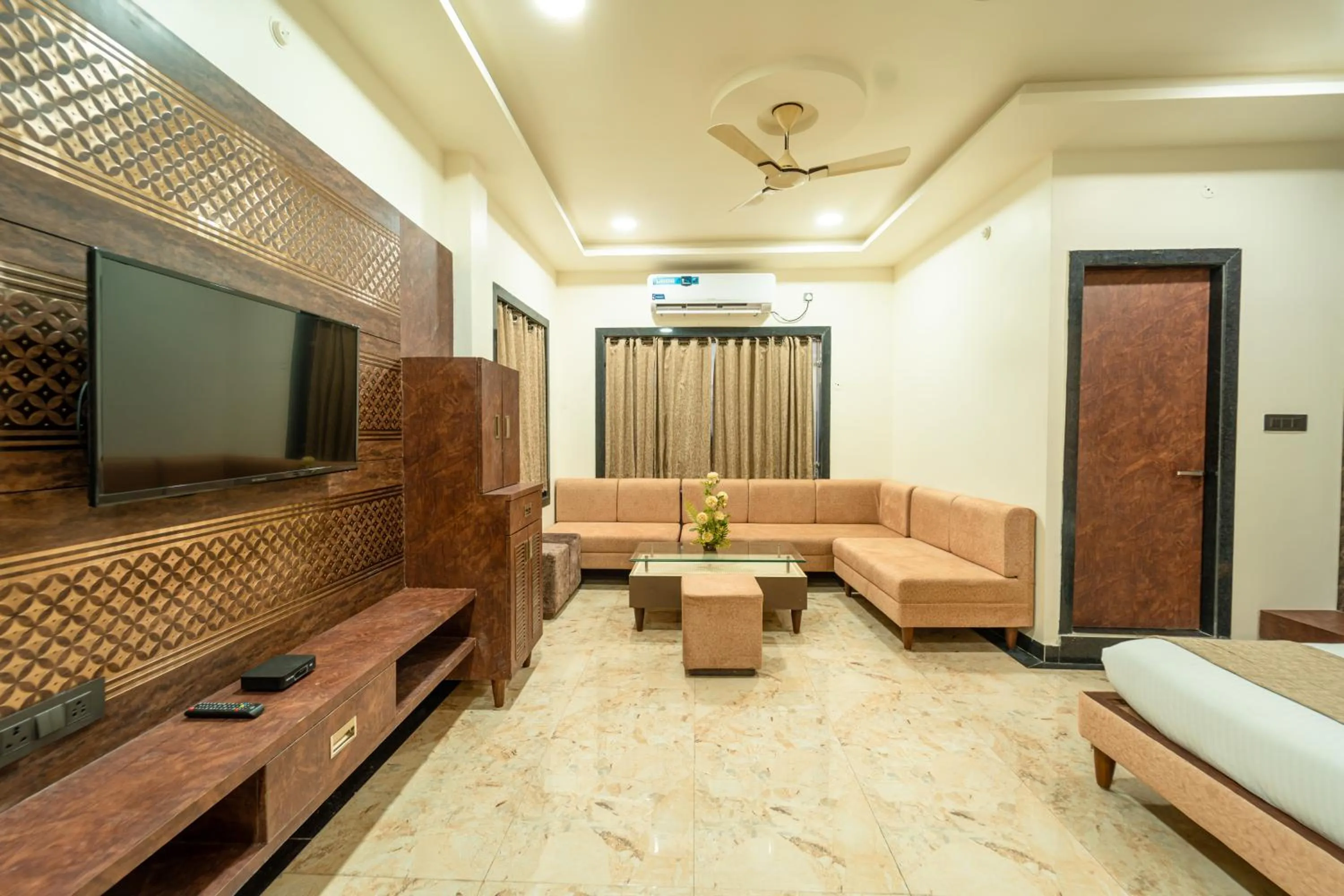 Bedroom in Hotel Royal Palace