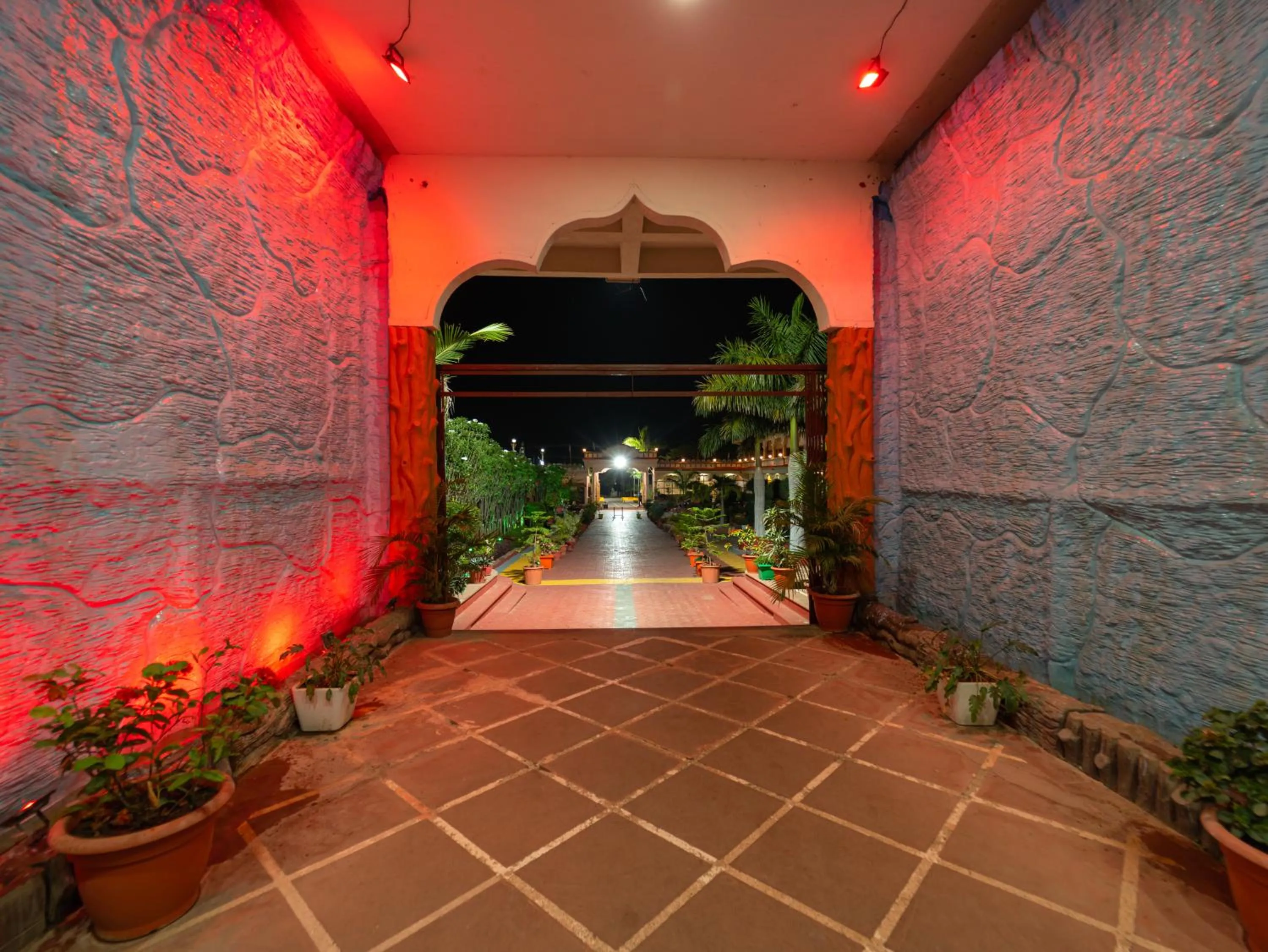 Facade/entrance in Hotel Royal Palace