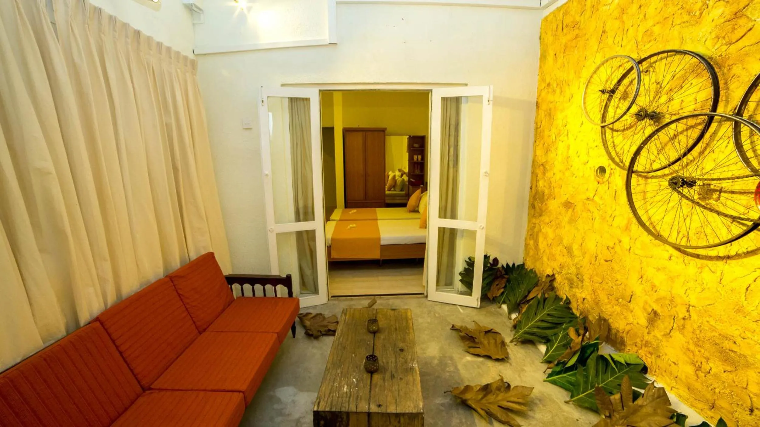 Living room, Bed in Range Kandy