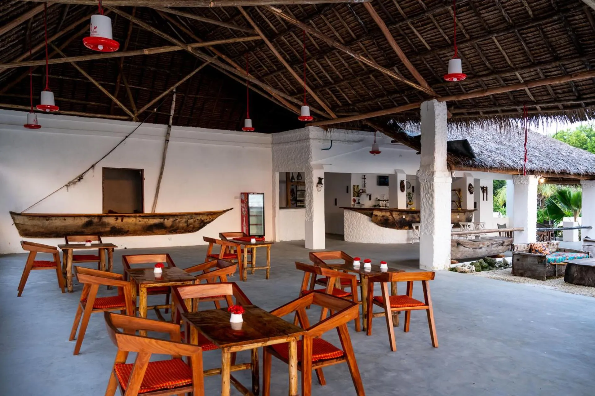 Restaurant/places to eat in Pemba Paradise