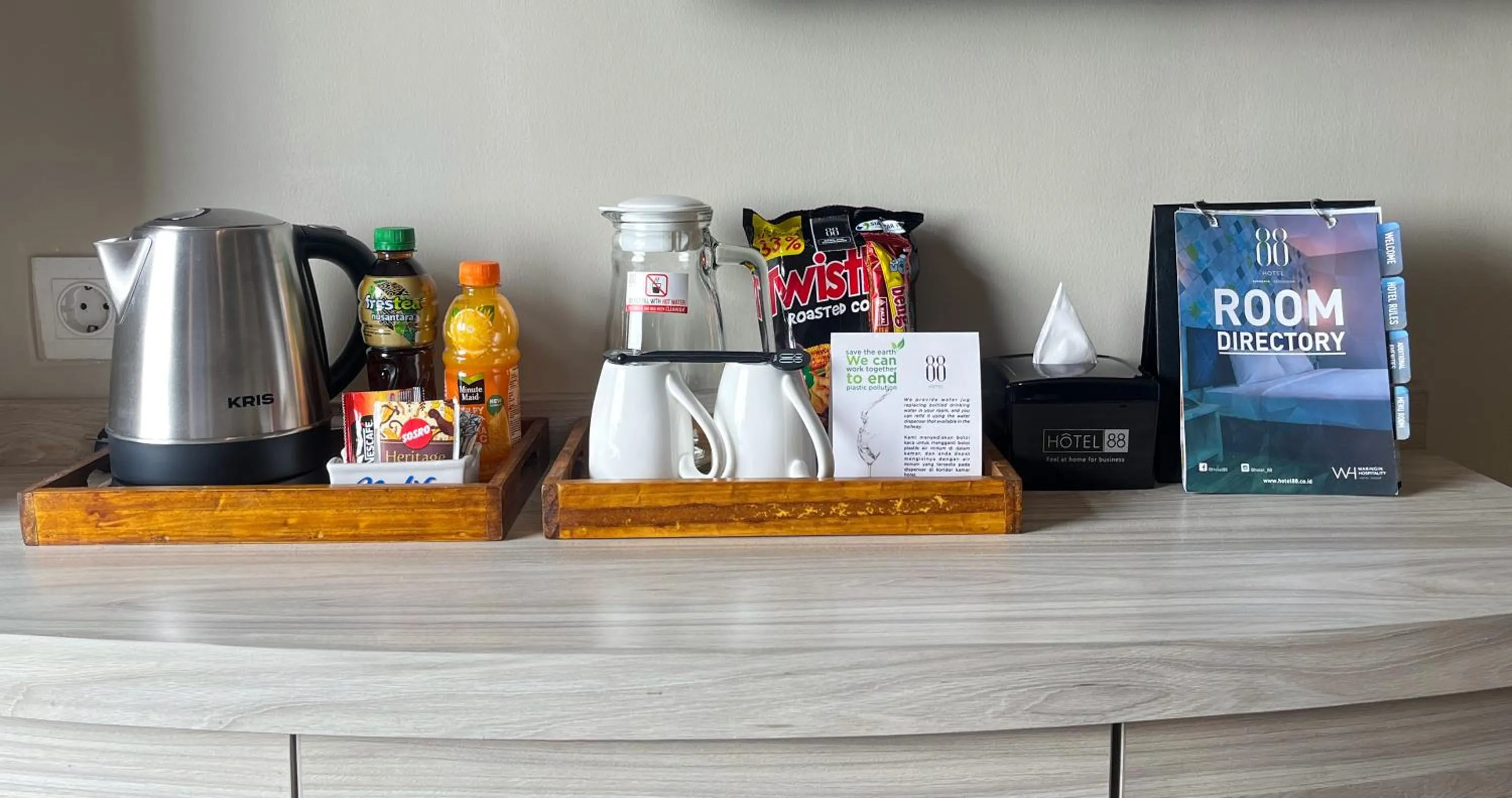 Food and drinks in Hotel 88 Kedungsari - Kedungdoro By WH