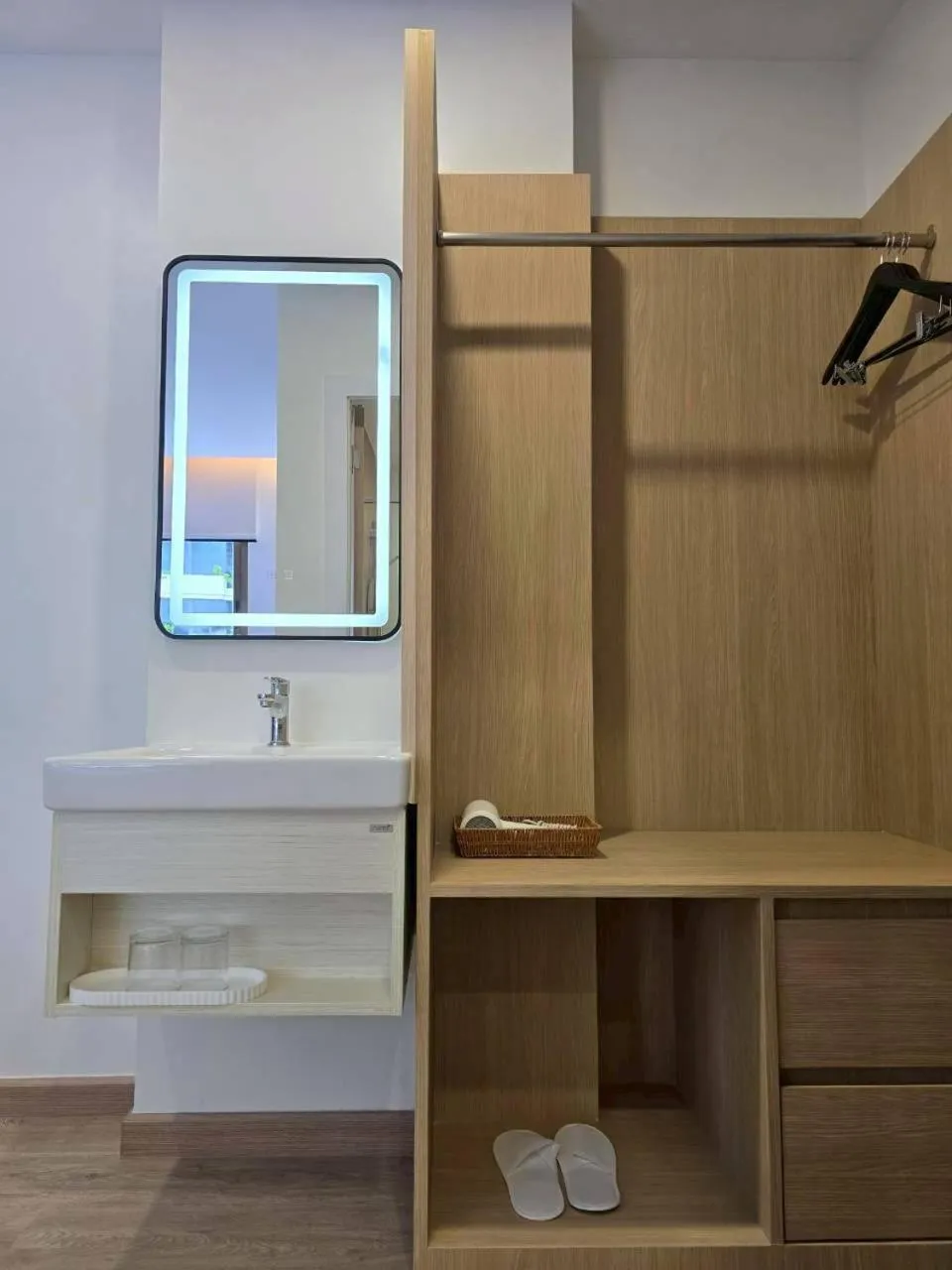 Bathroom in HOUSE HOTEL Central Pattaya