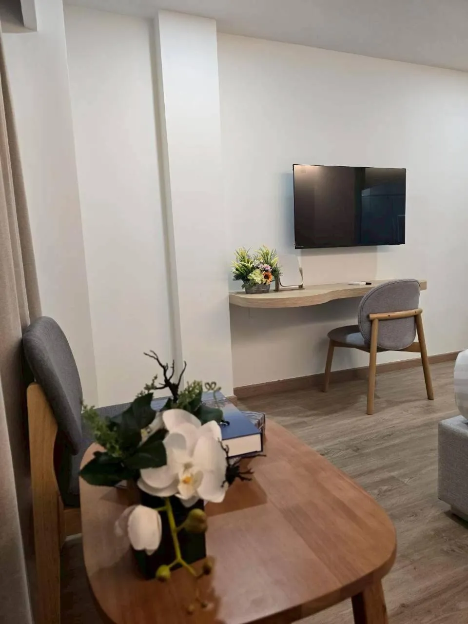 Photo of the whole room in HOUSE HOTEL Central Pattaya