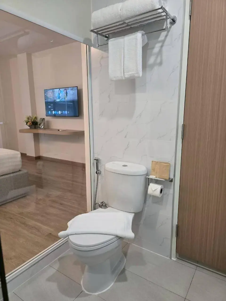 Superior Queen Room in HOUSE HOTEL Central Pattaya Superior Queen Room in HOUSE HOTEL Central Pattaya