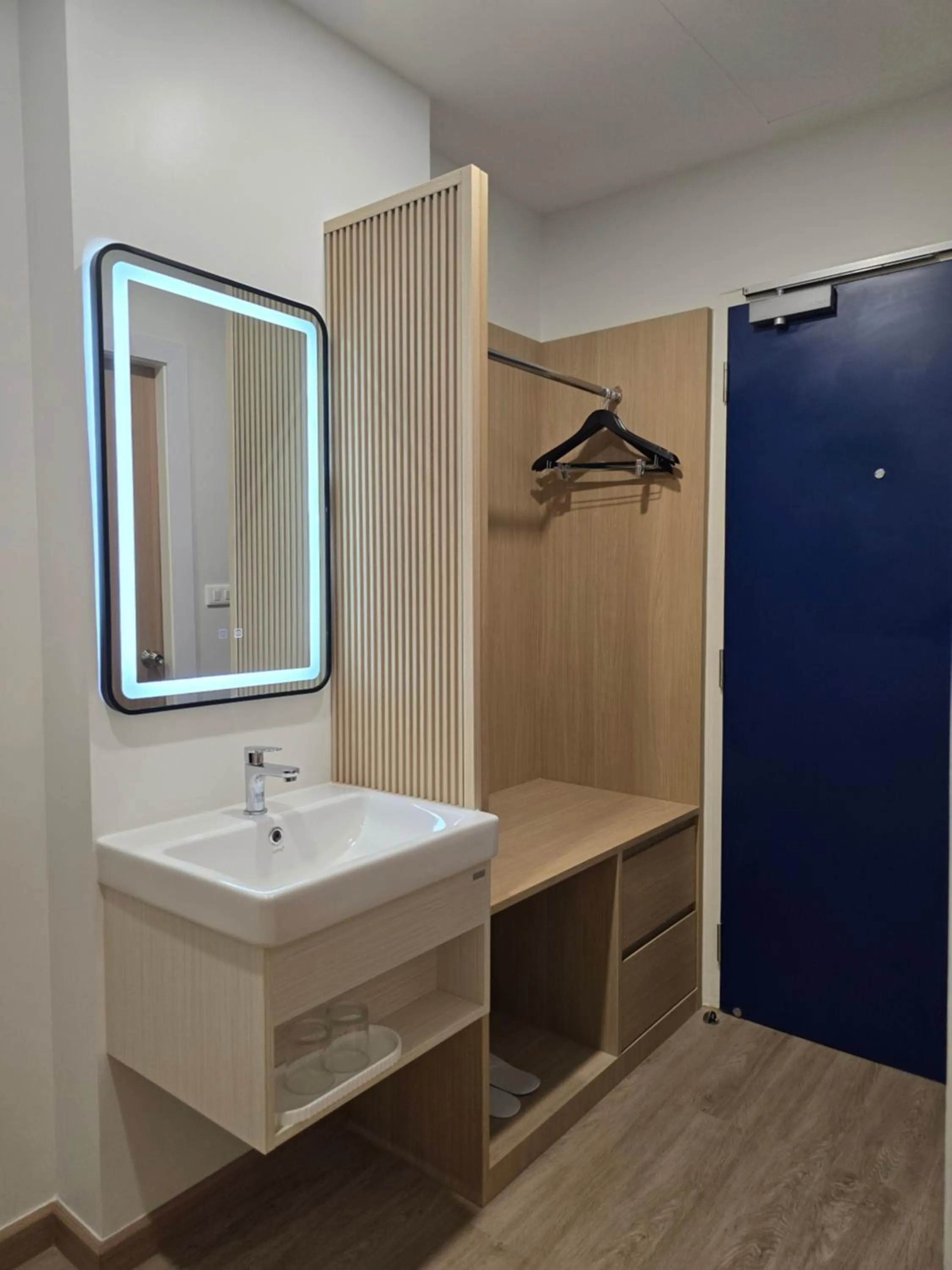 Bathroom in HOUSE HOTEL Central Pattaya