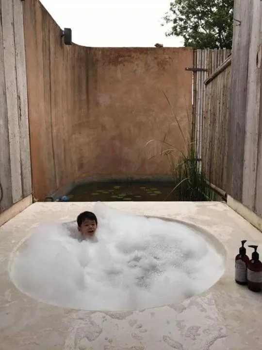 Shower in COOLLiving Farmhouse Organic