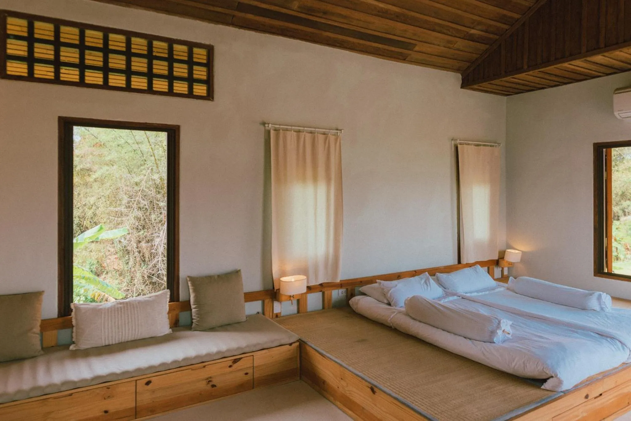 Bed in COOLLiving Farmhouse Organic