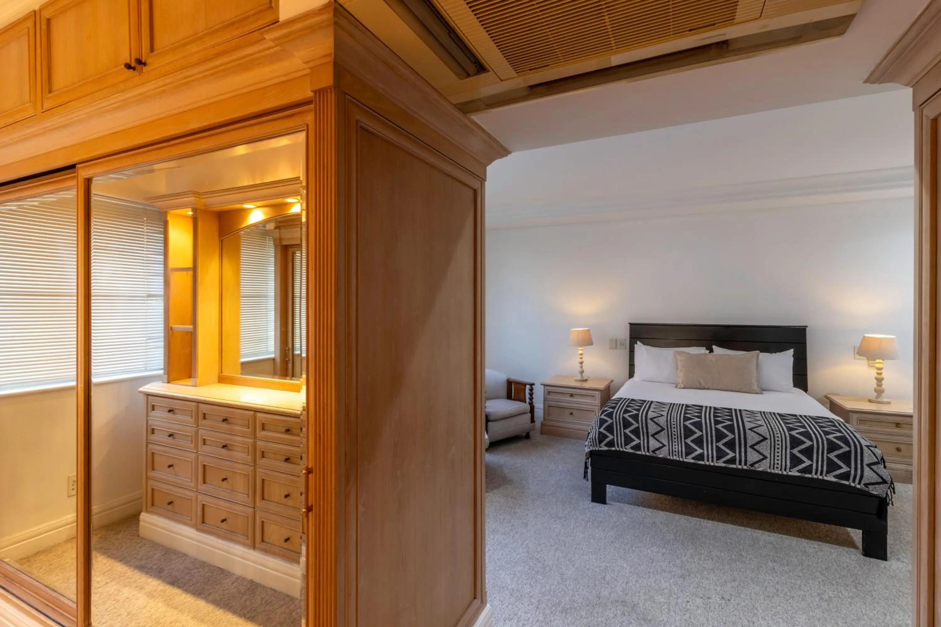 Bedroom, Bed in Beachfront Seaview