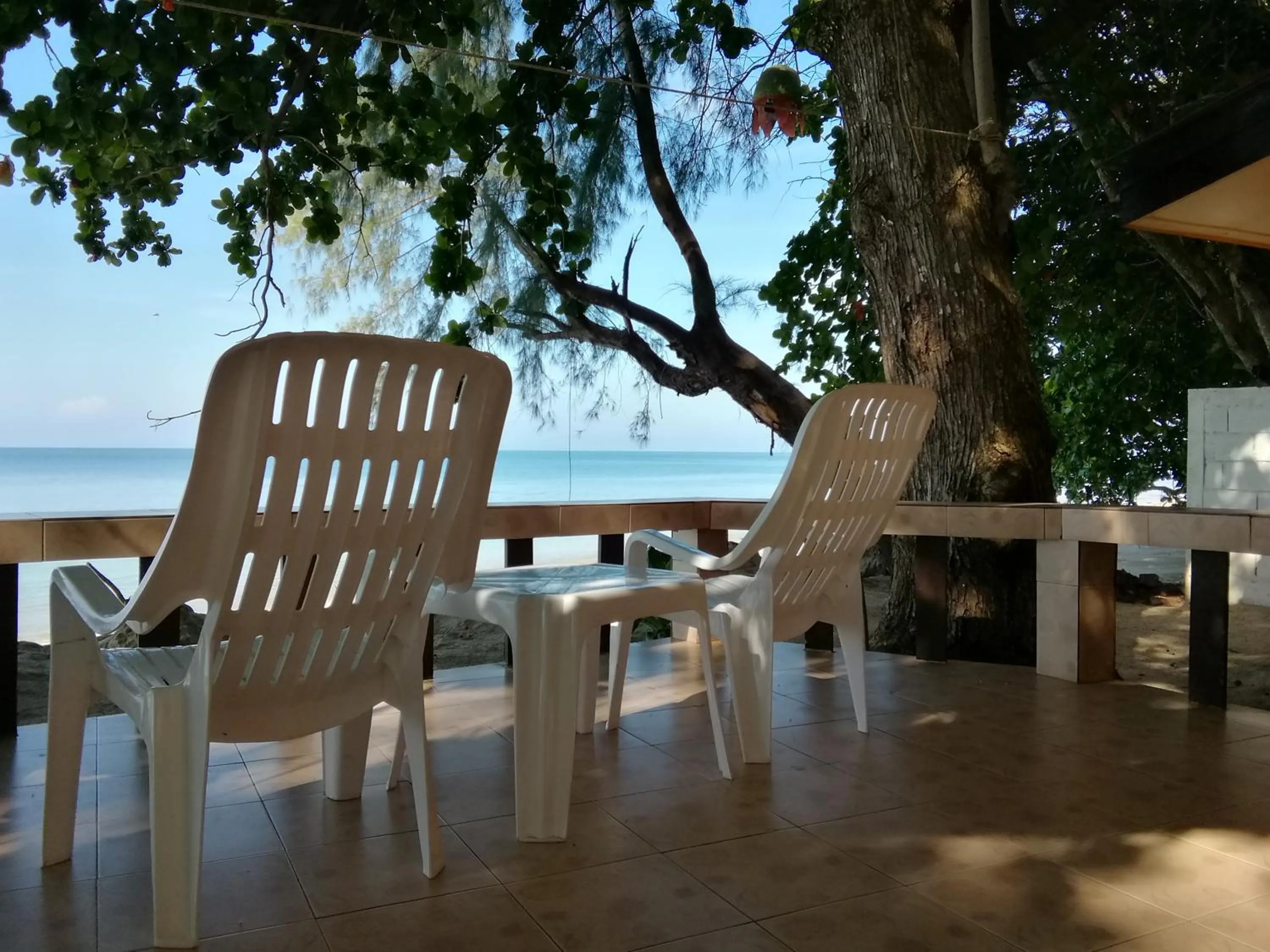 Facade/entrance in Andaman Beach Resort Koh Jum