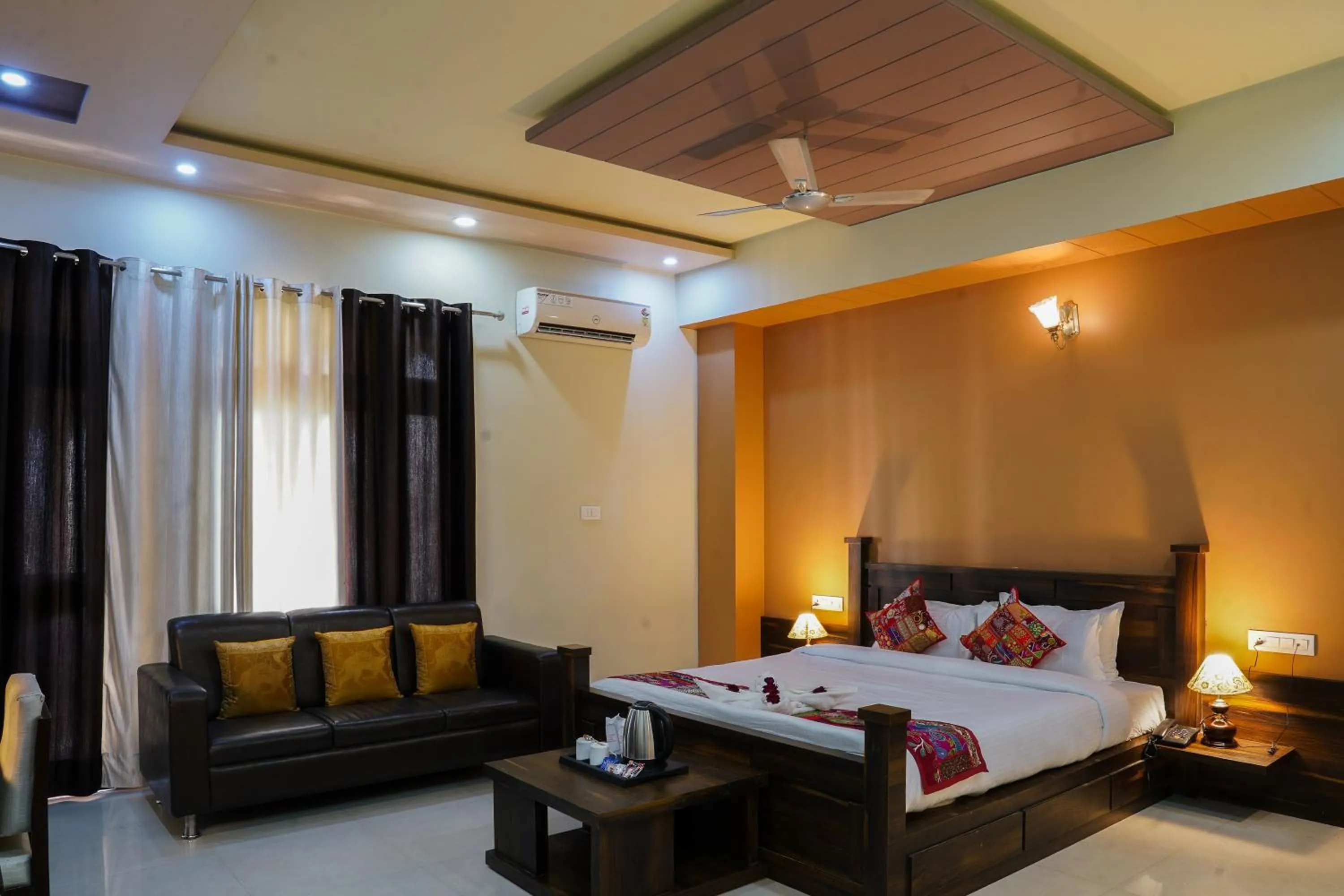 Hotel Pushkar Legacy