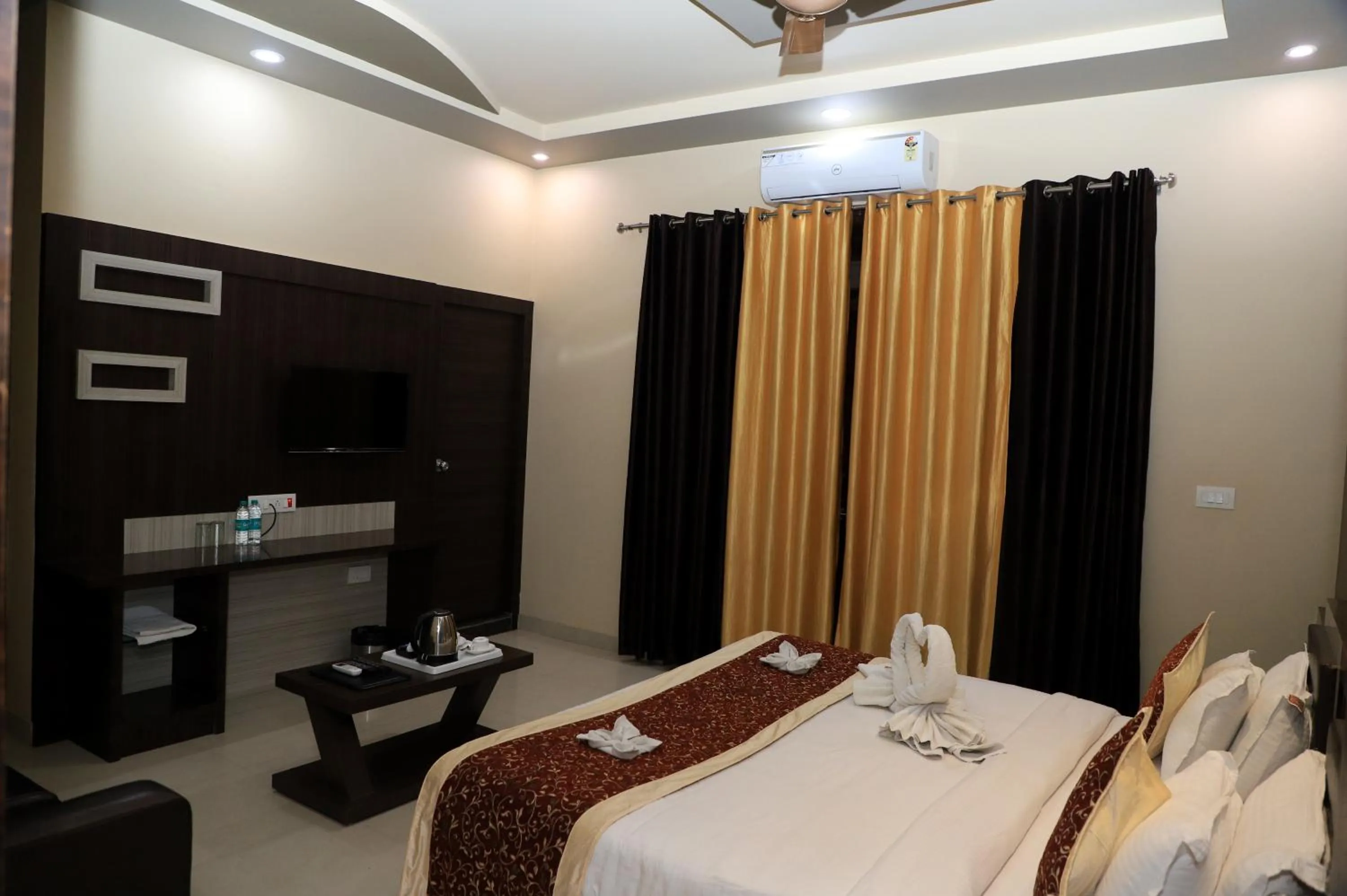 Hotel Pushkar Legacy