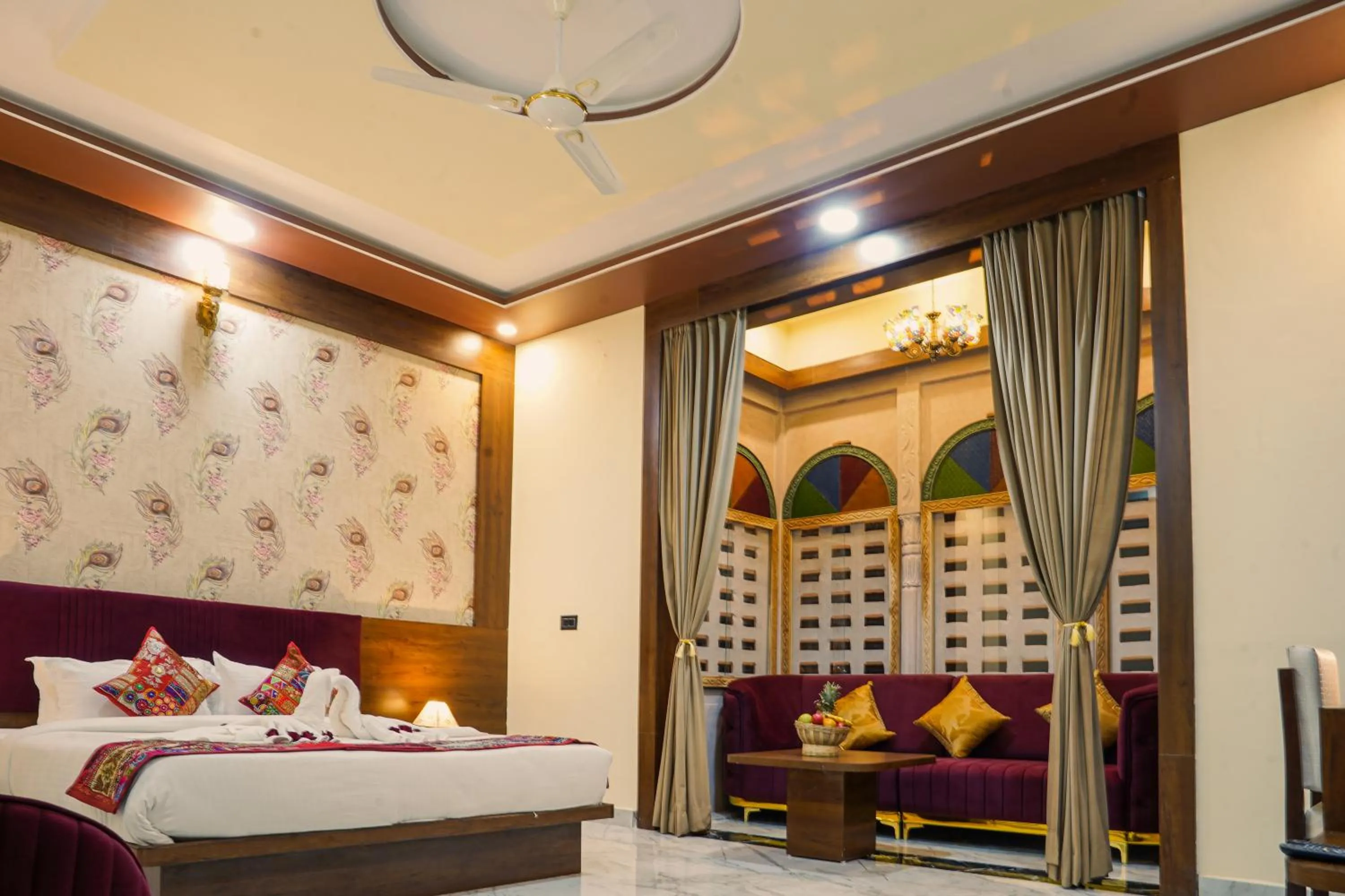 Bed in Hotel Pushkar Legacy