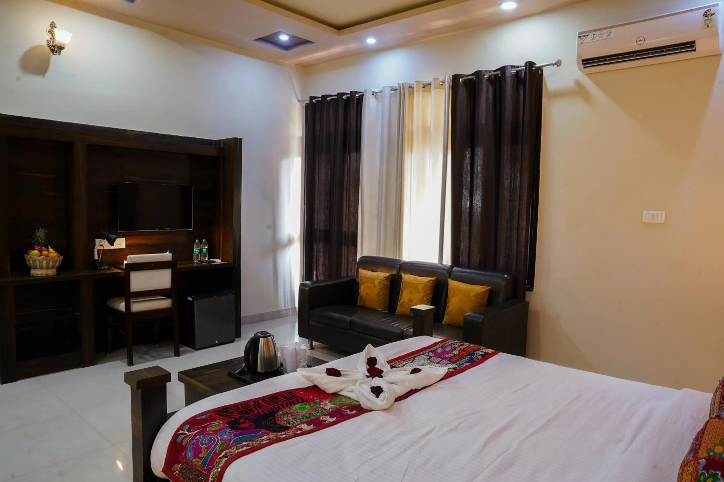 Hotel Pushkar Legacy