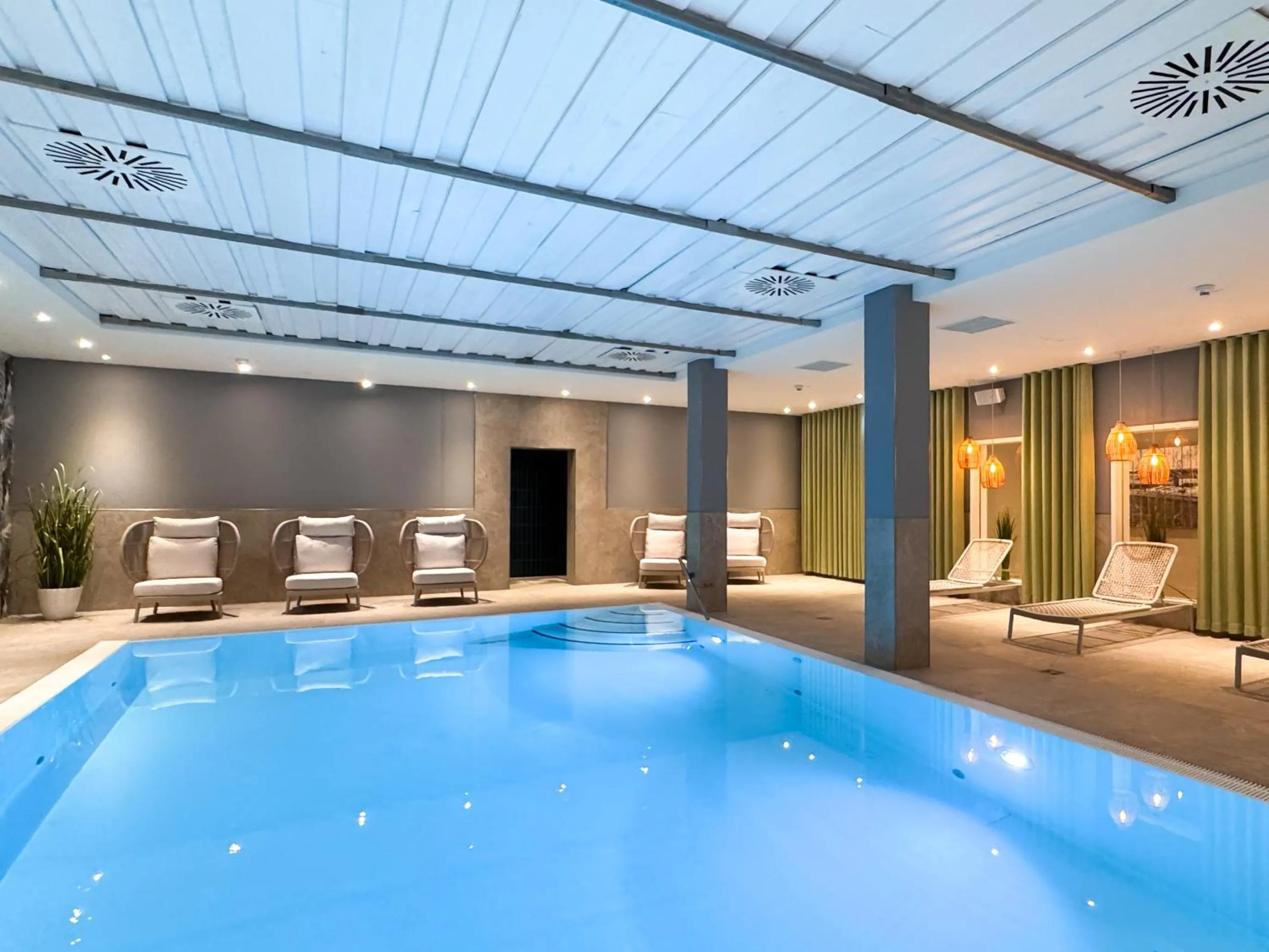 Swimming pool in Beach Apartments Heiligenhafen
