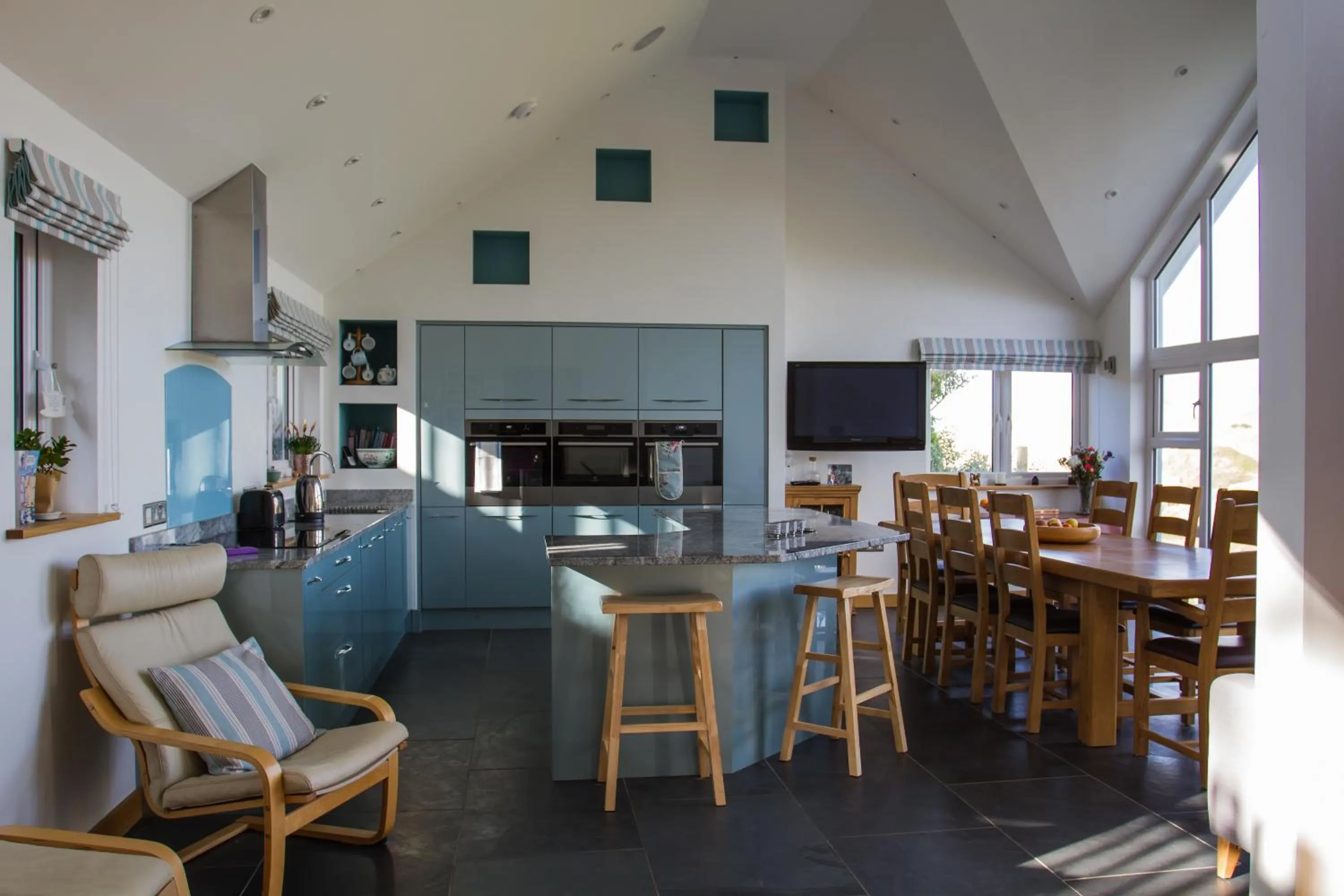 Kitchen or kitchenette in Holywell Bay B & B
