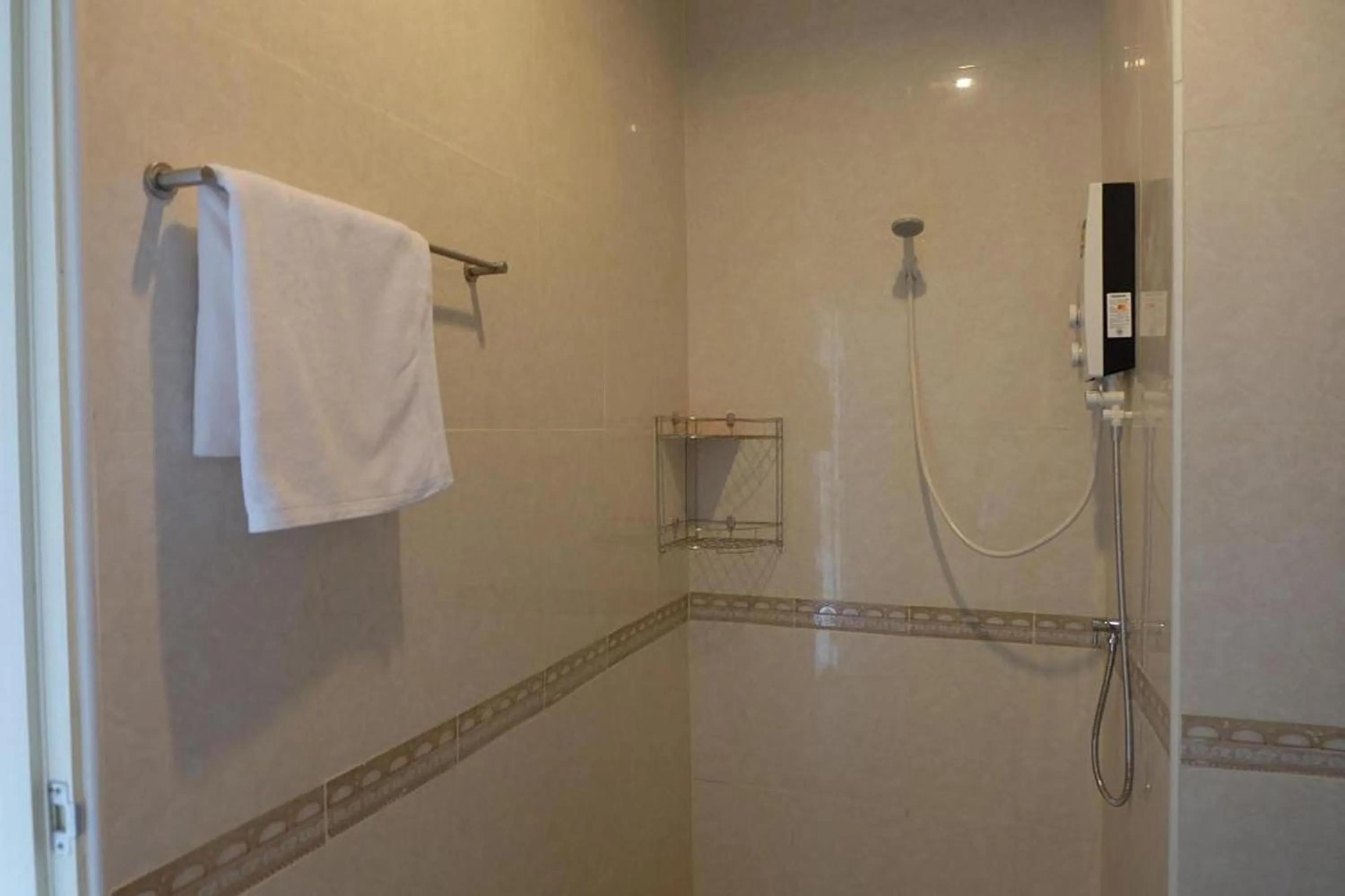 Bathroom in Tara Apartment