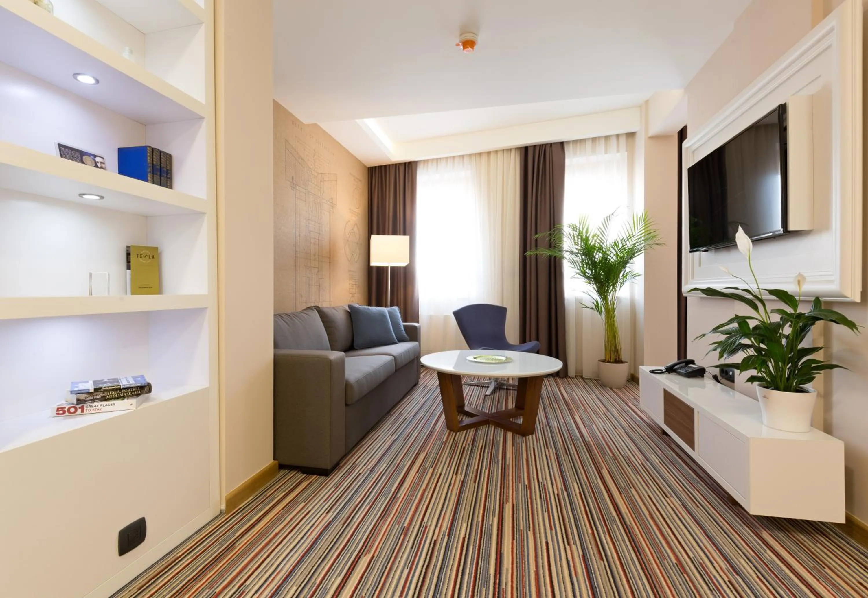 Living room in Hotel TESLA - Smart Stay Garni