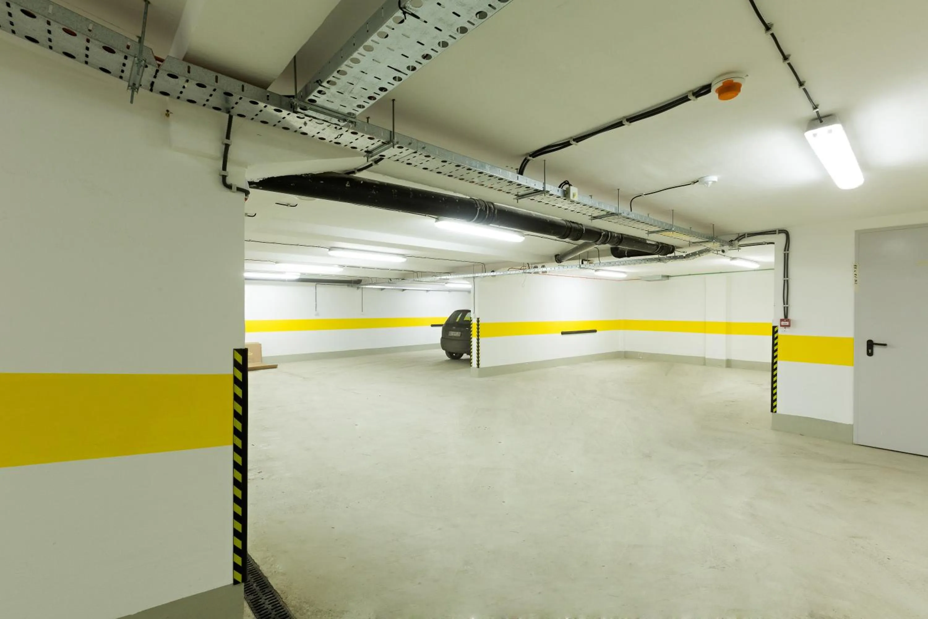 Property building in Hotel TESLA - Smart Stay Garni