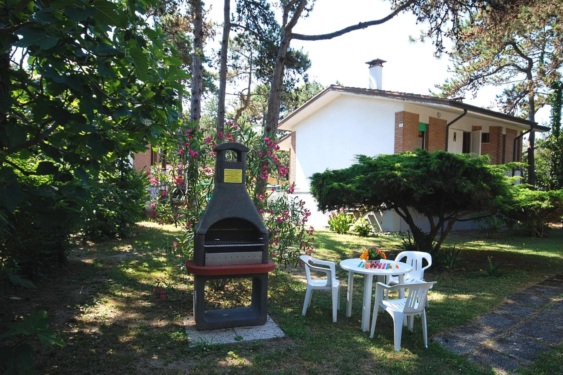 Villaggio Alex