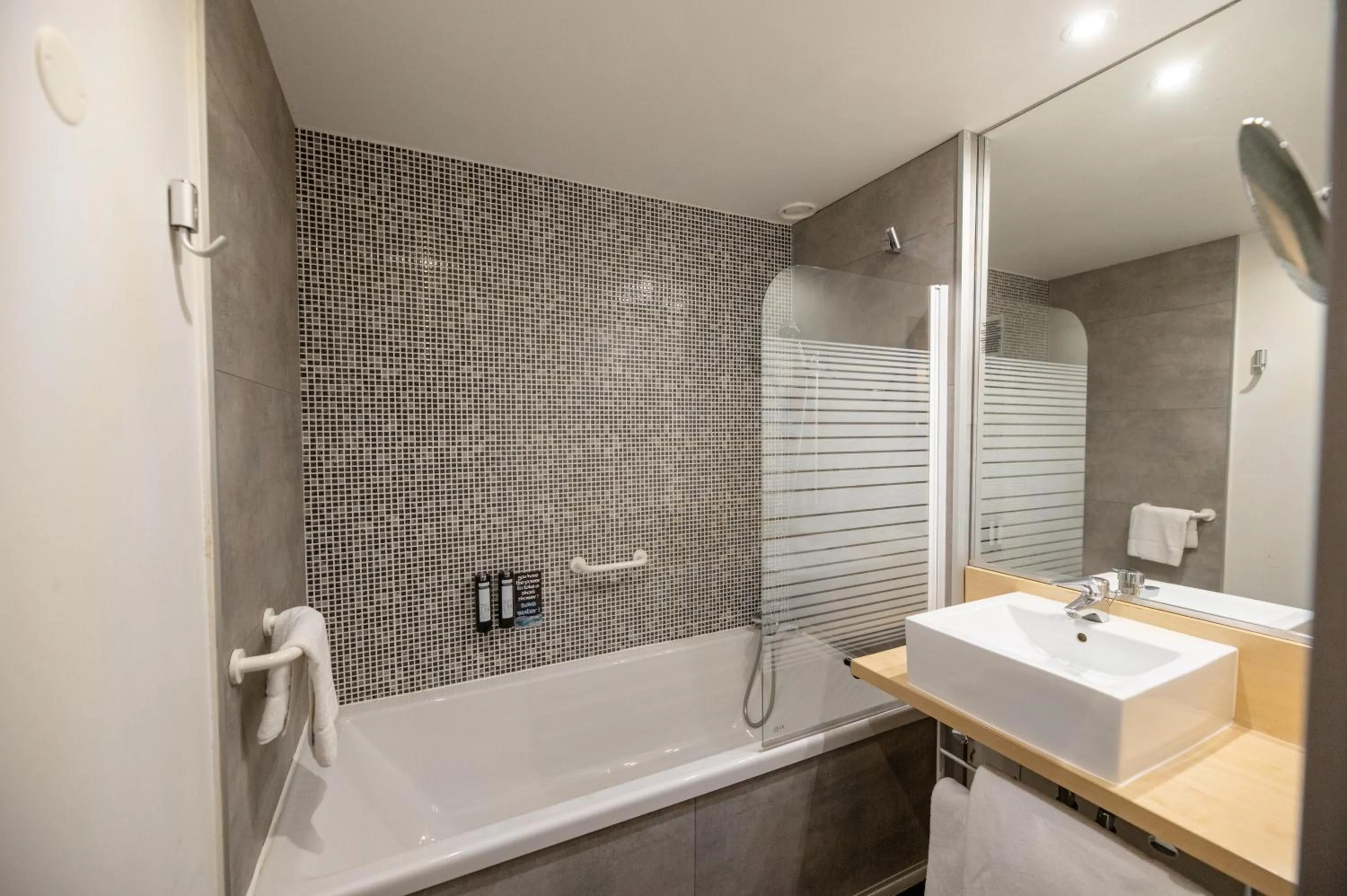 Bathroom in Hotel & Aparthotel Alize Mouscron