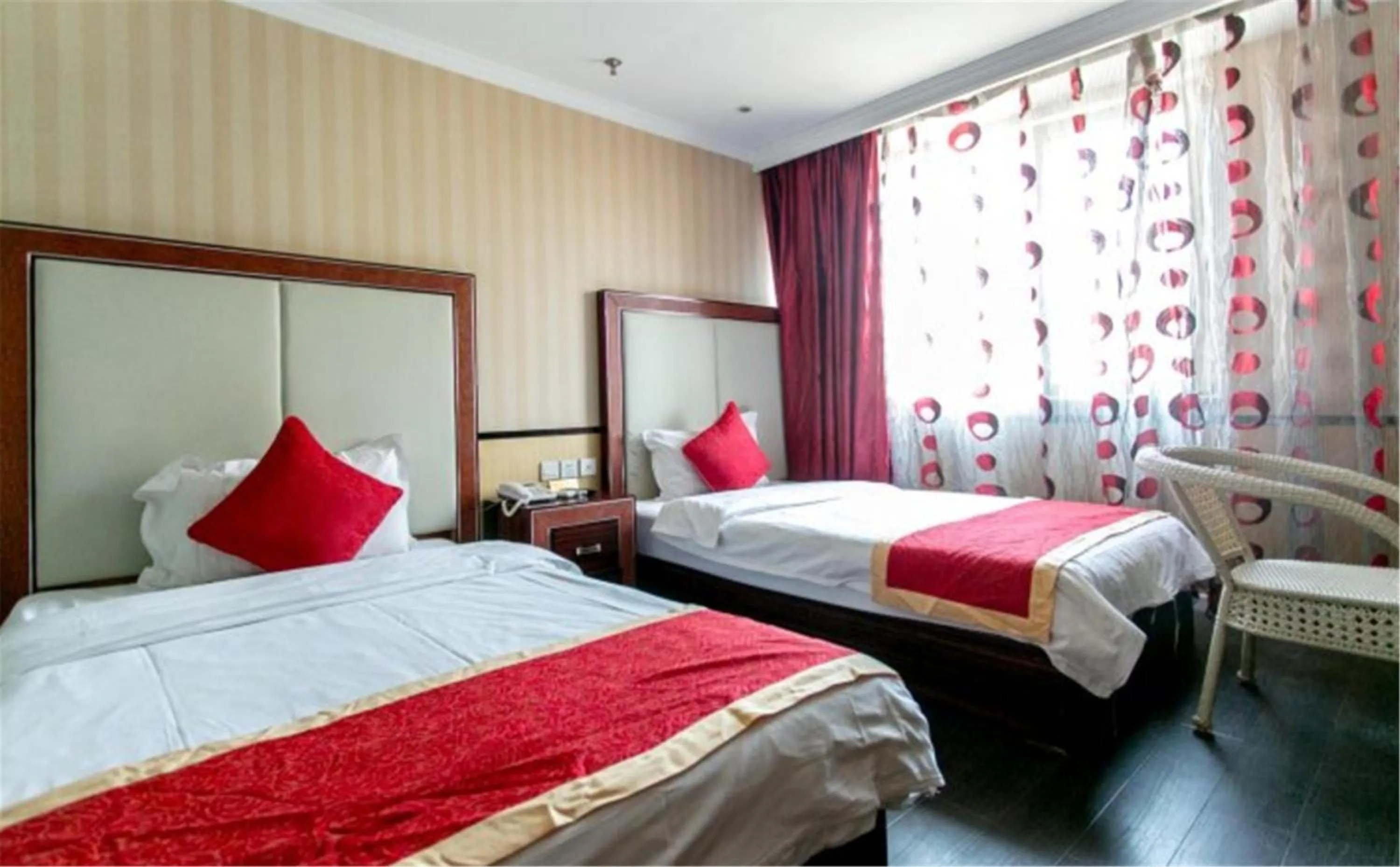 Bed in 7Days Inn Beijing Yongdingmenwai Station