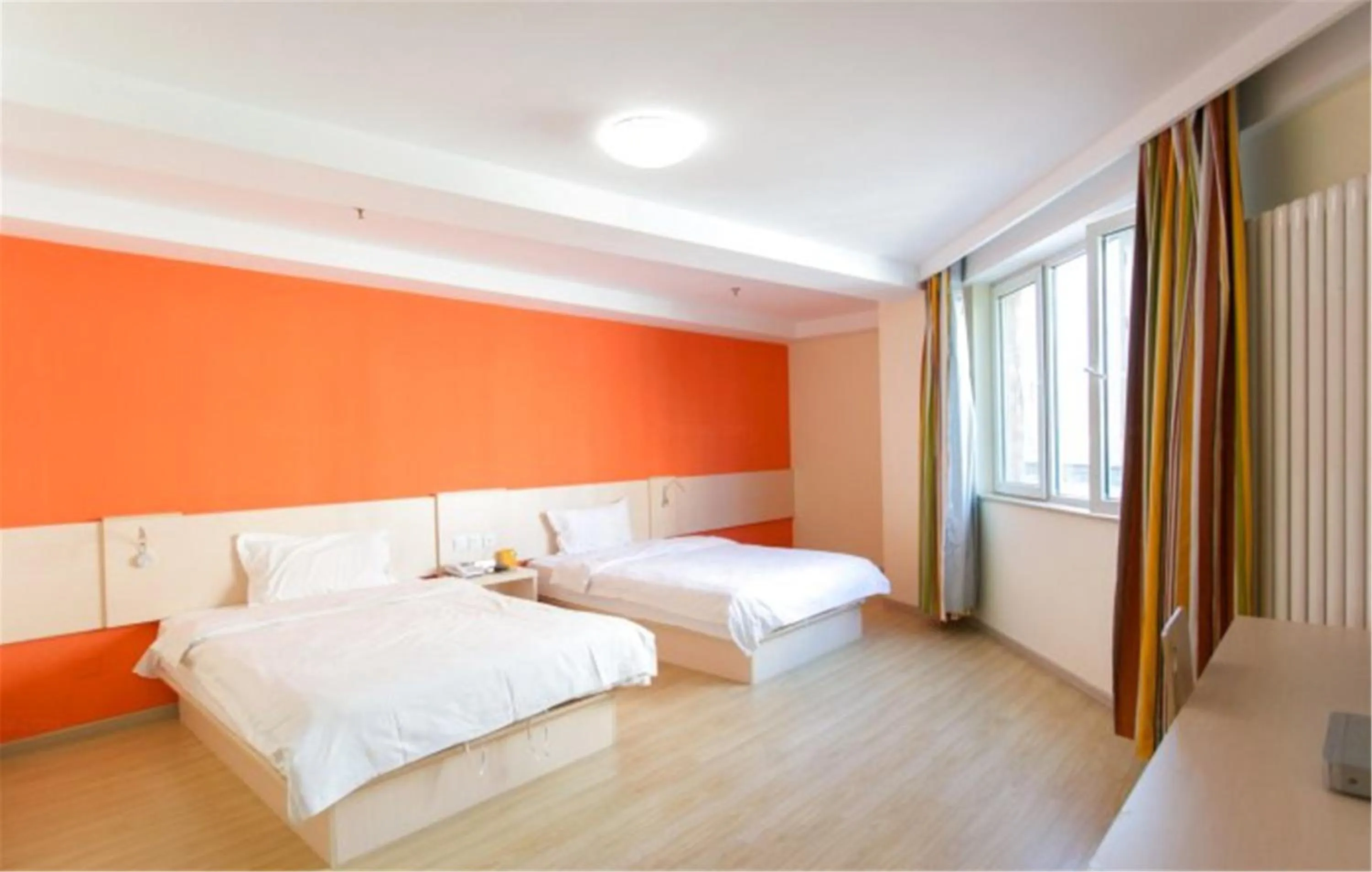 Bed in 7Days Inn Beijing Yongdingmenwai Station