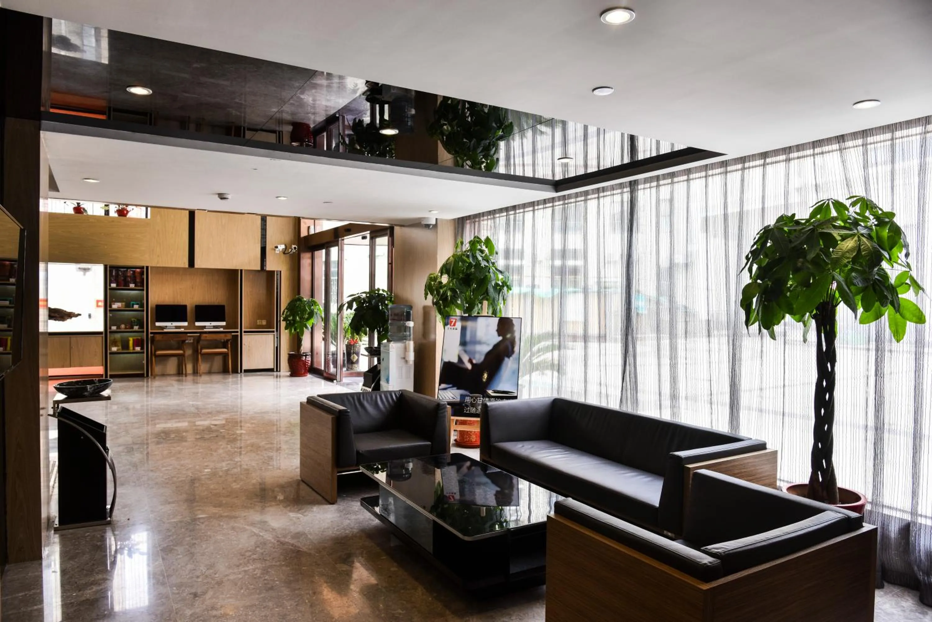 Property building in 7Days Premium Shanghai Wild Animal Park