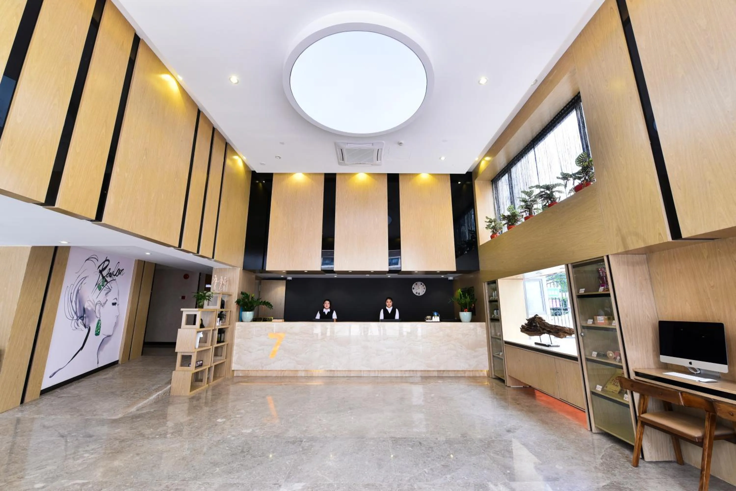 Property building in 7Days Premium Shanghai Wild Animal Park