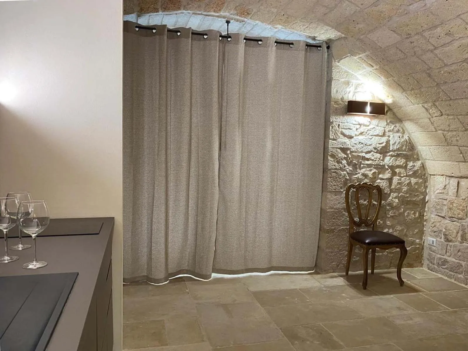 Facade/entrance in B&B re apartments Palazzo Muscati