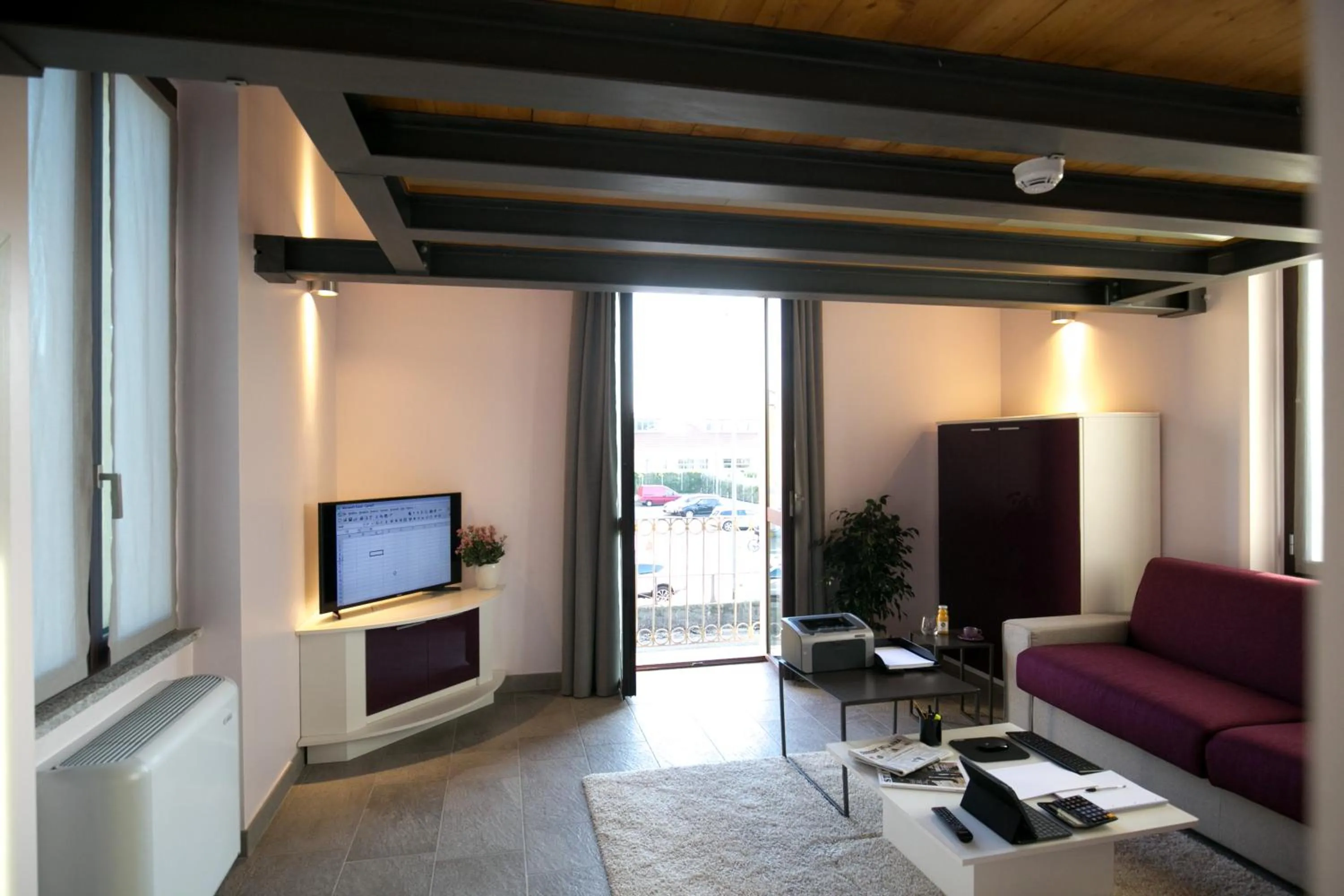 Bed in VERSOVERDE HOTEL Alzaia Naviglio Grande