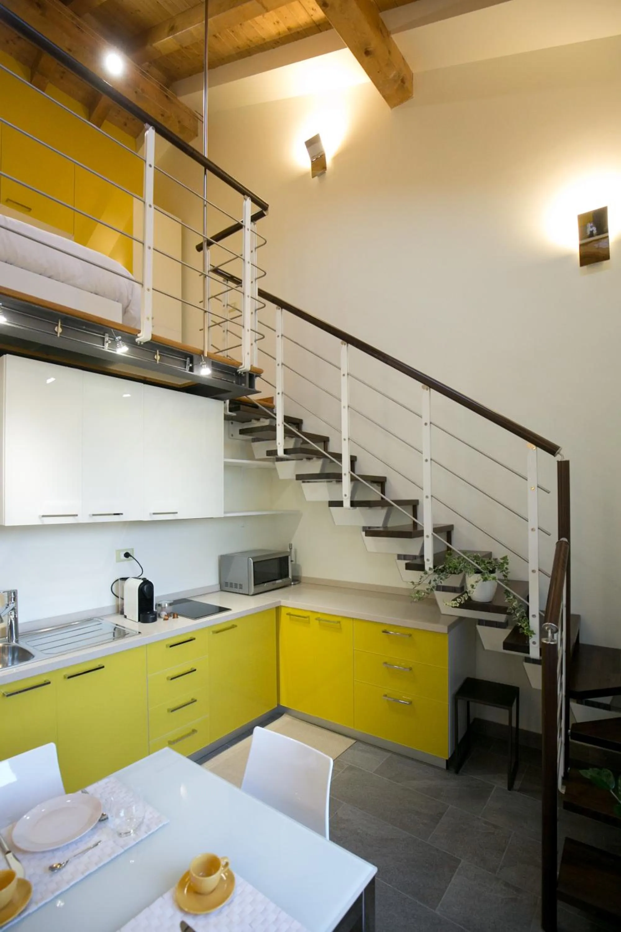 Bed in VERSOVERDE HOTEL Alzaia Naviglio Grande