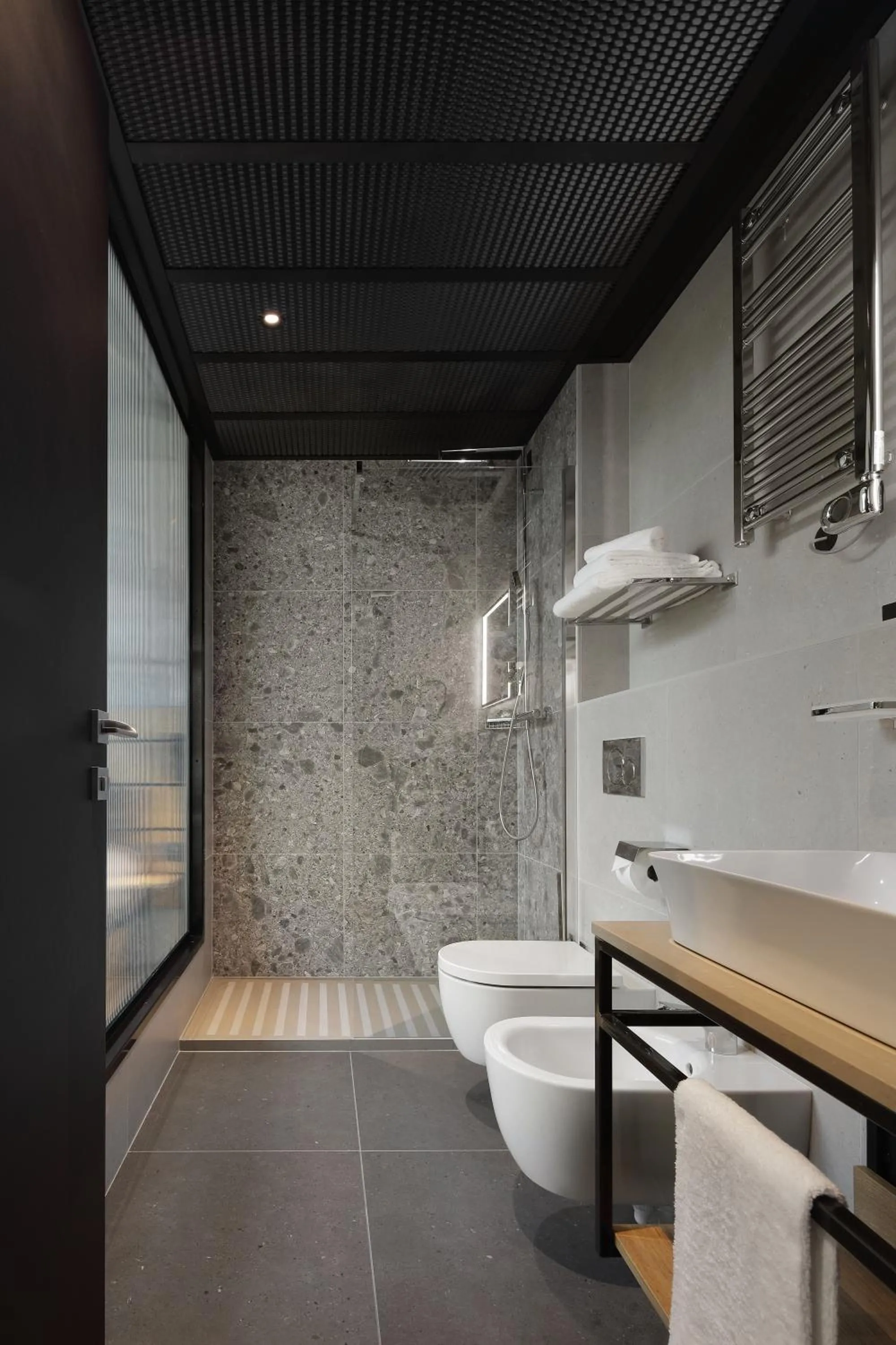 Bathroom in VERSOVERDE HOTEL Alzaia Naviglio Grande