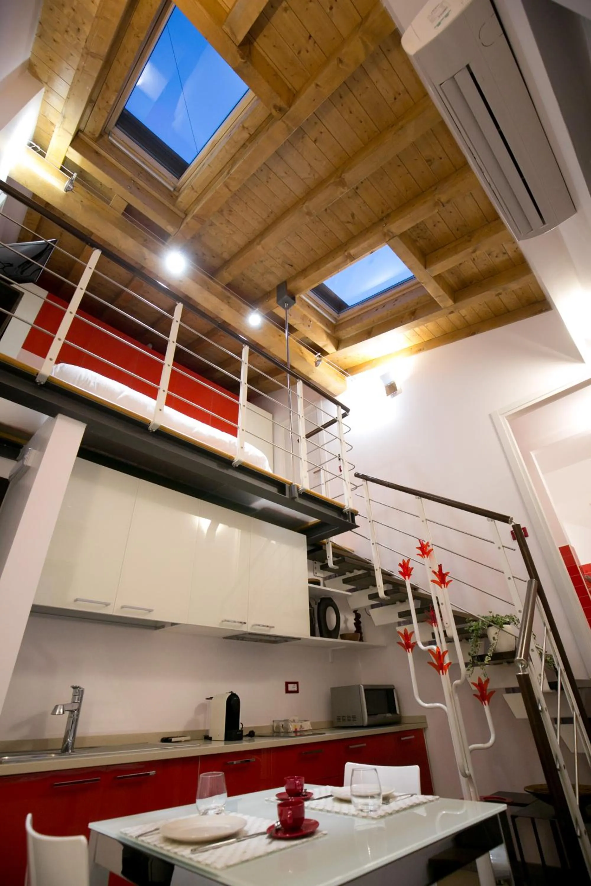 Coffee/tea facilities in VERSOVERDE HOTEL Alzaia Naviglio Grande