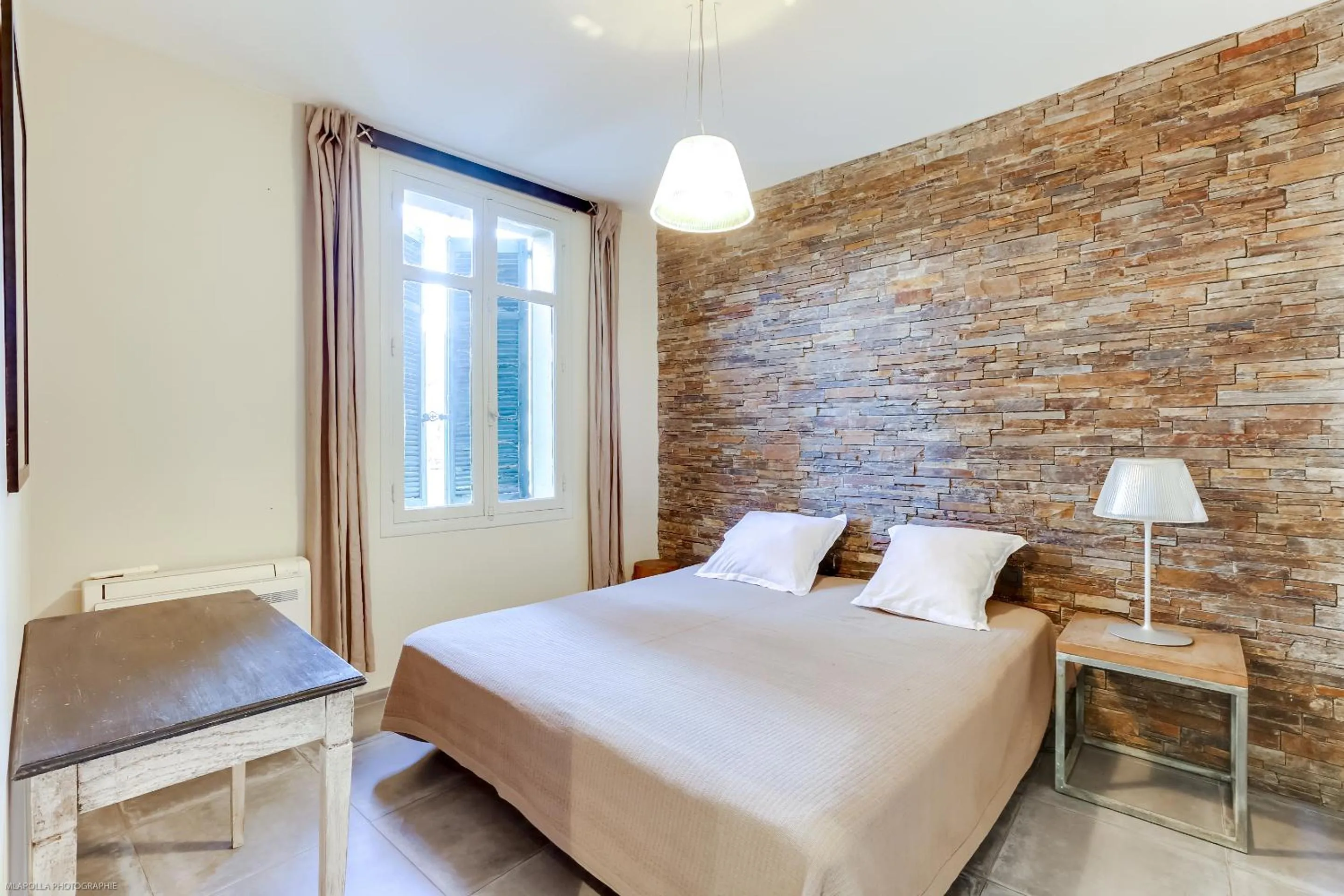 Bedroom, Bed in Florella Félix Faure