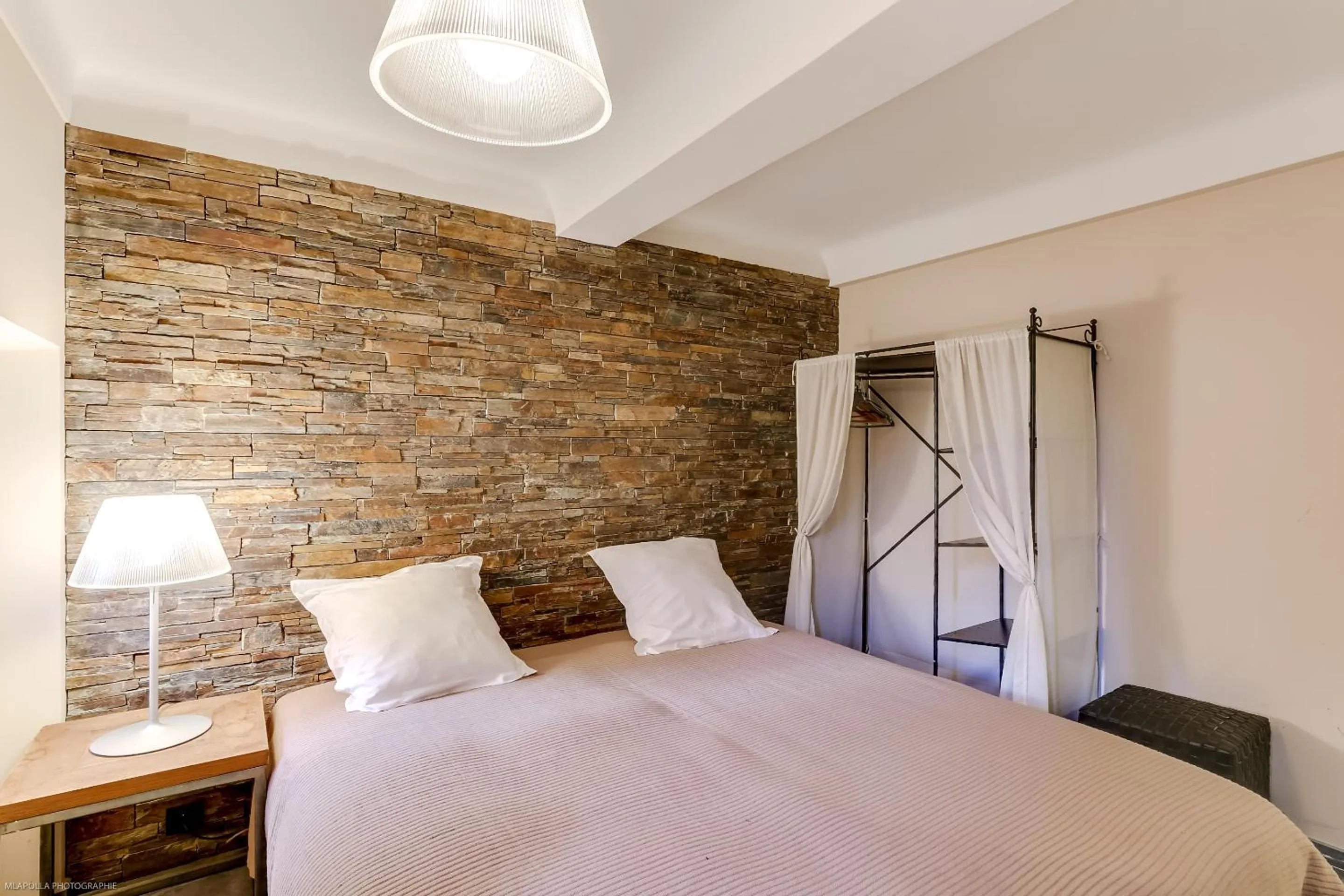 Bedroom, Bed in Florella Félix Faure