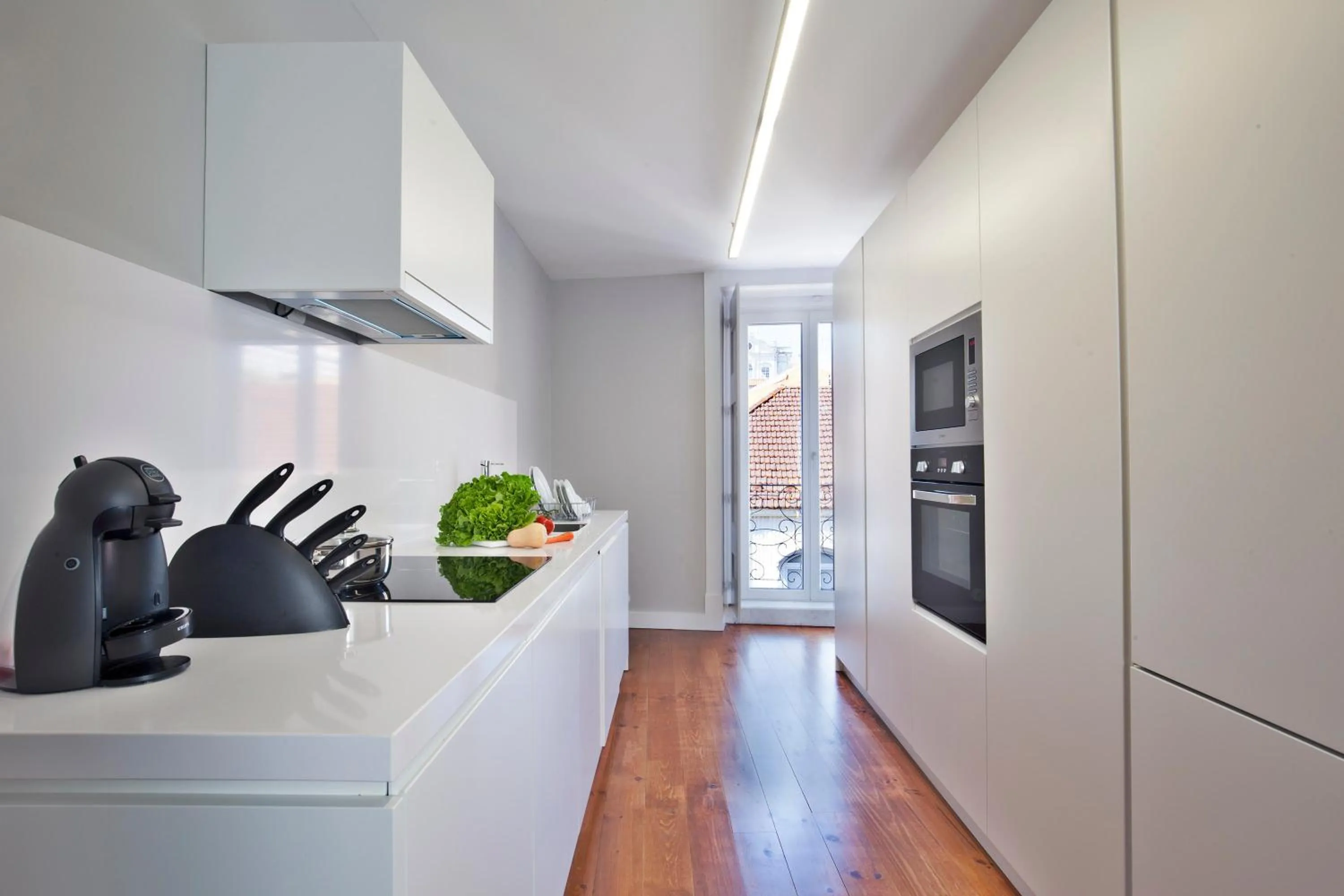 Kitchen or kitchenette in Lisbon Five Stars Apartments Combro 7