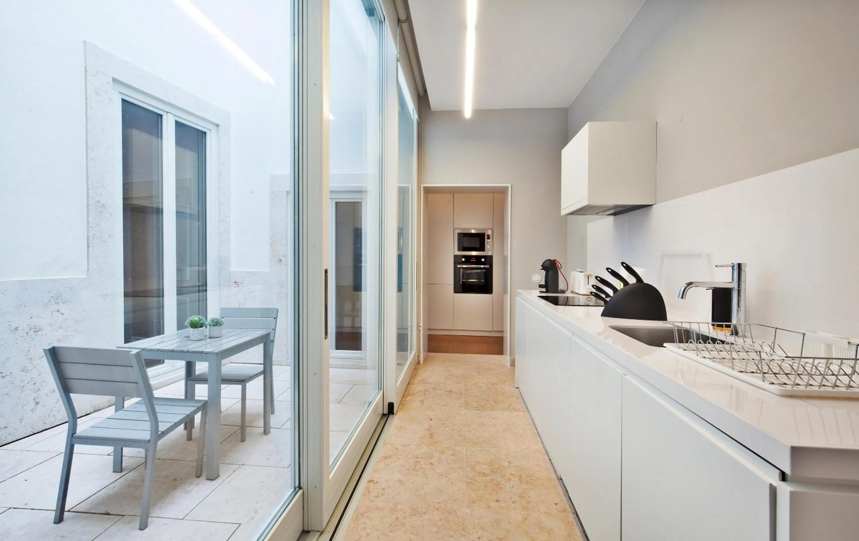 Balcony/Terrace in Lisbon Five Stars Apartments Combro 7