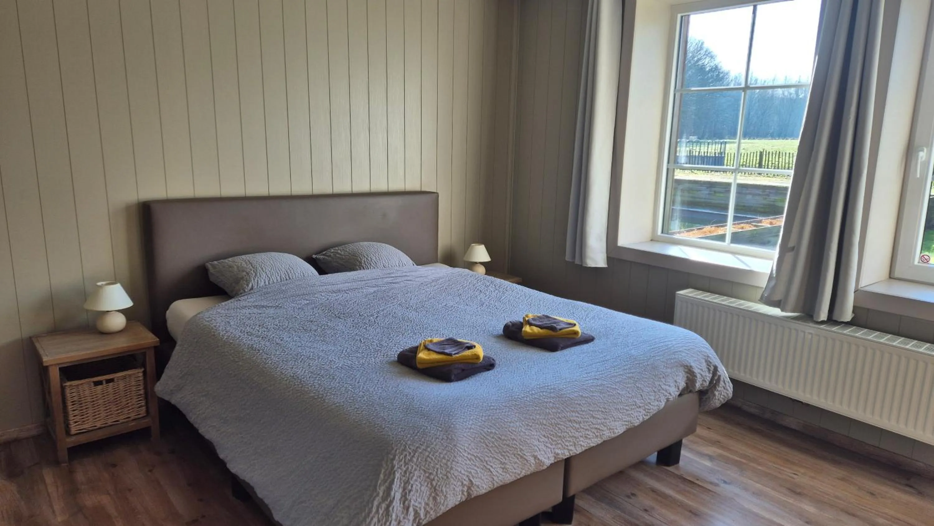 Photo of the whole room, Bed in B&B De Dulle Koe