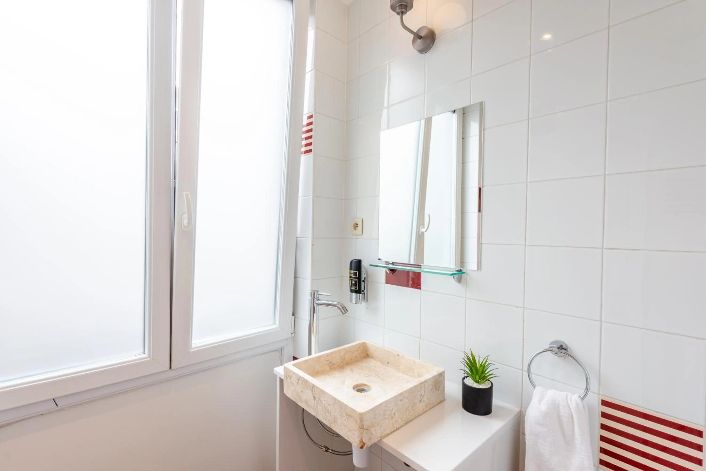 Bathroom in Hotel Barry