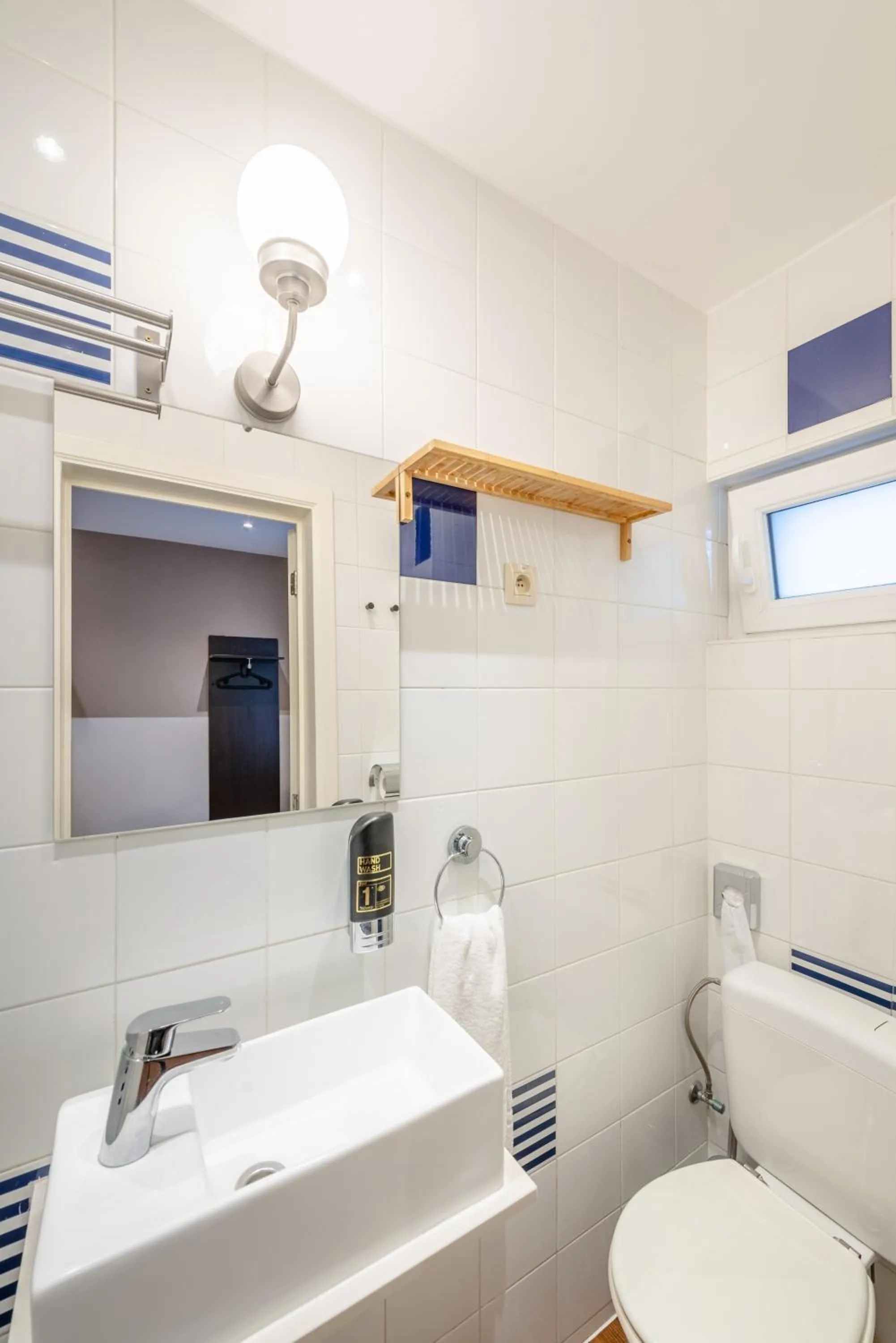 Bathroom in Hotel Barry