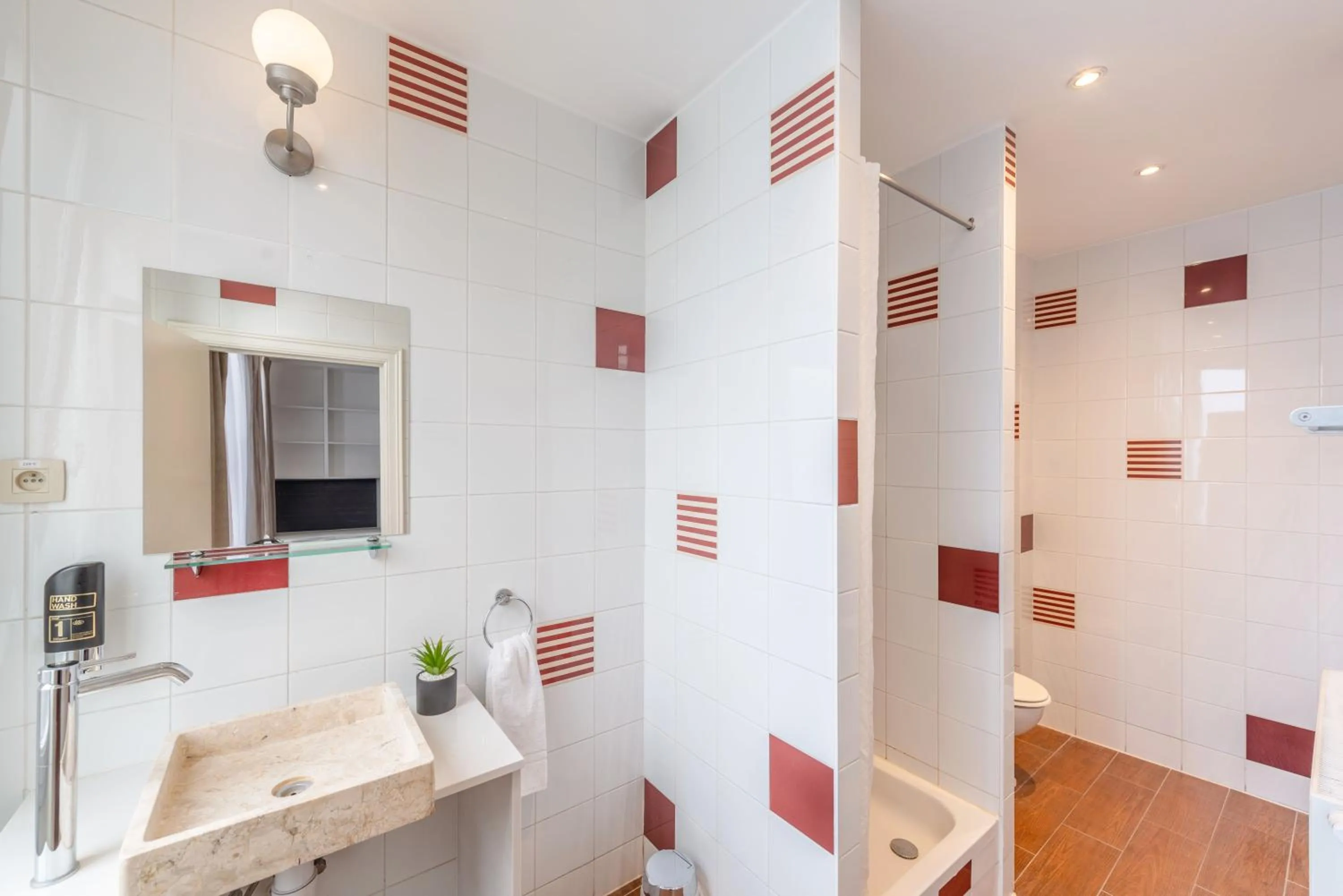 Bathroom in Hotel Barry