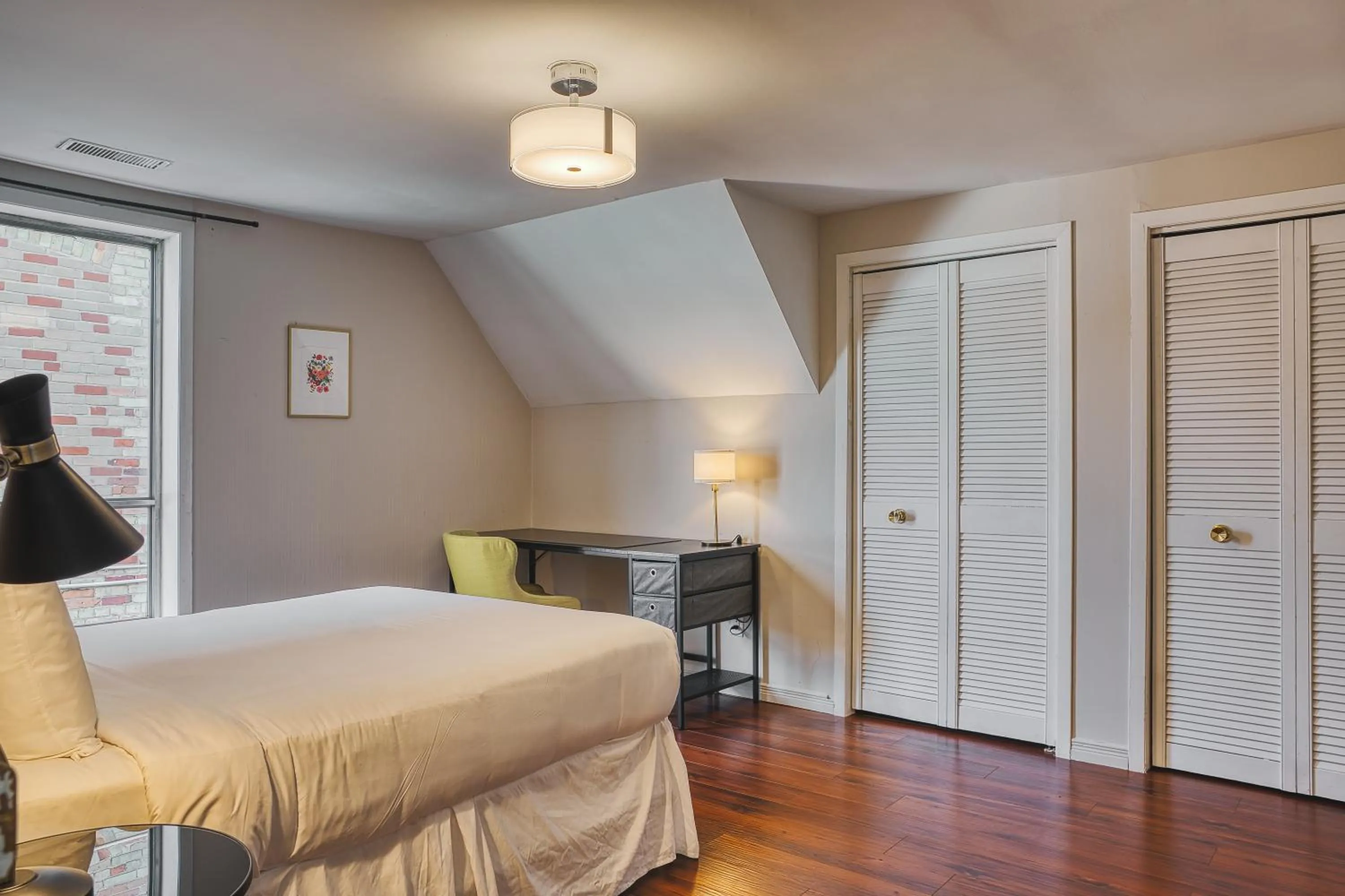 Bedroom, Bed in The Windsor Hotel by Hoco Hotels Collection