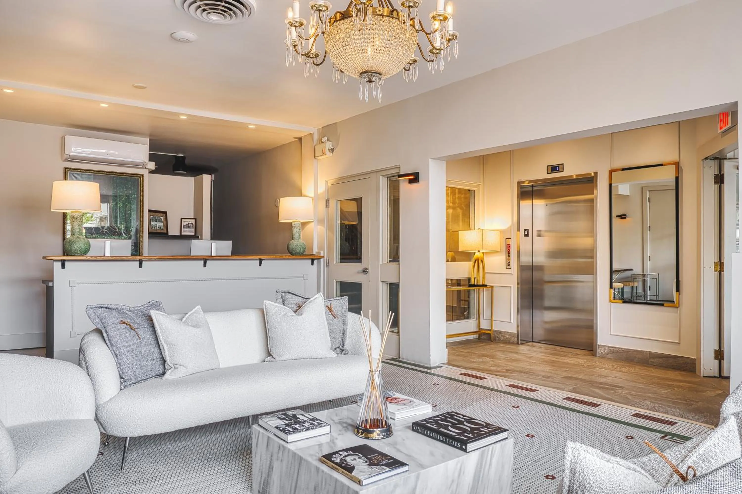 Lobby or reception in The Windsor Hotel by Hoco Hotels Collection