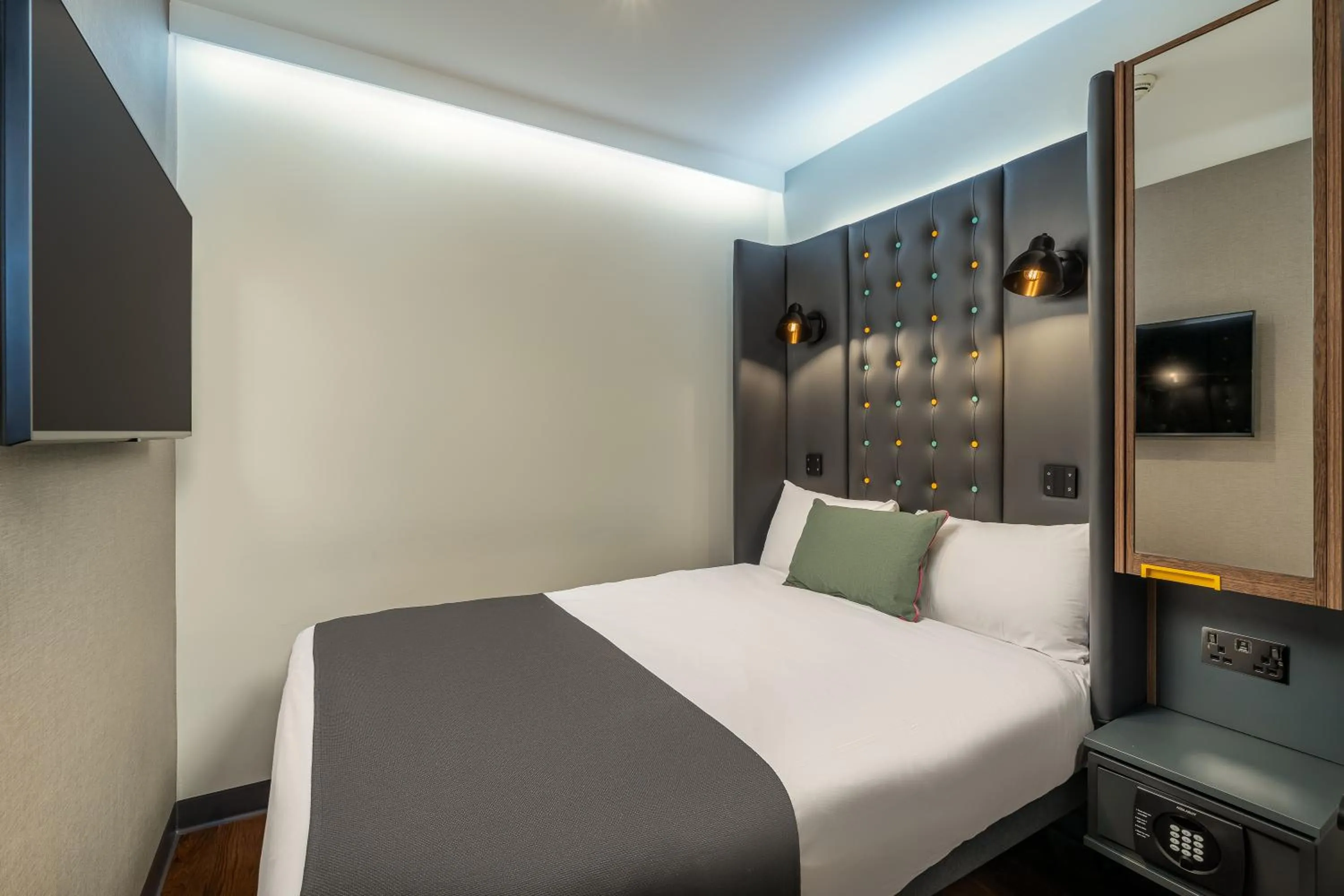 Bathroom, Bed in Point A Hotel London Shoreditch